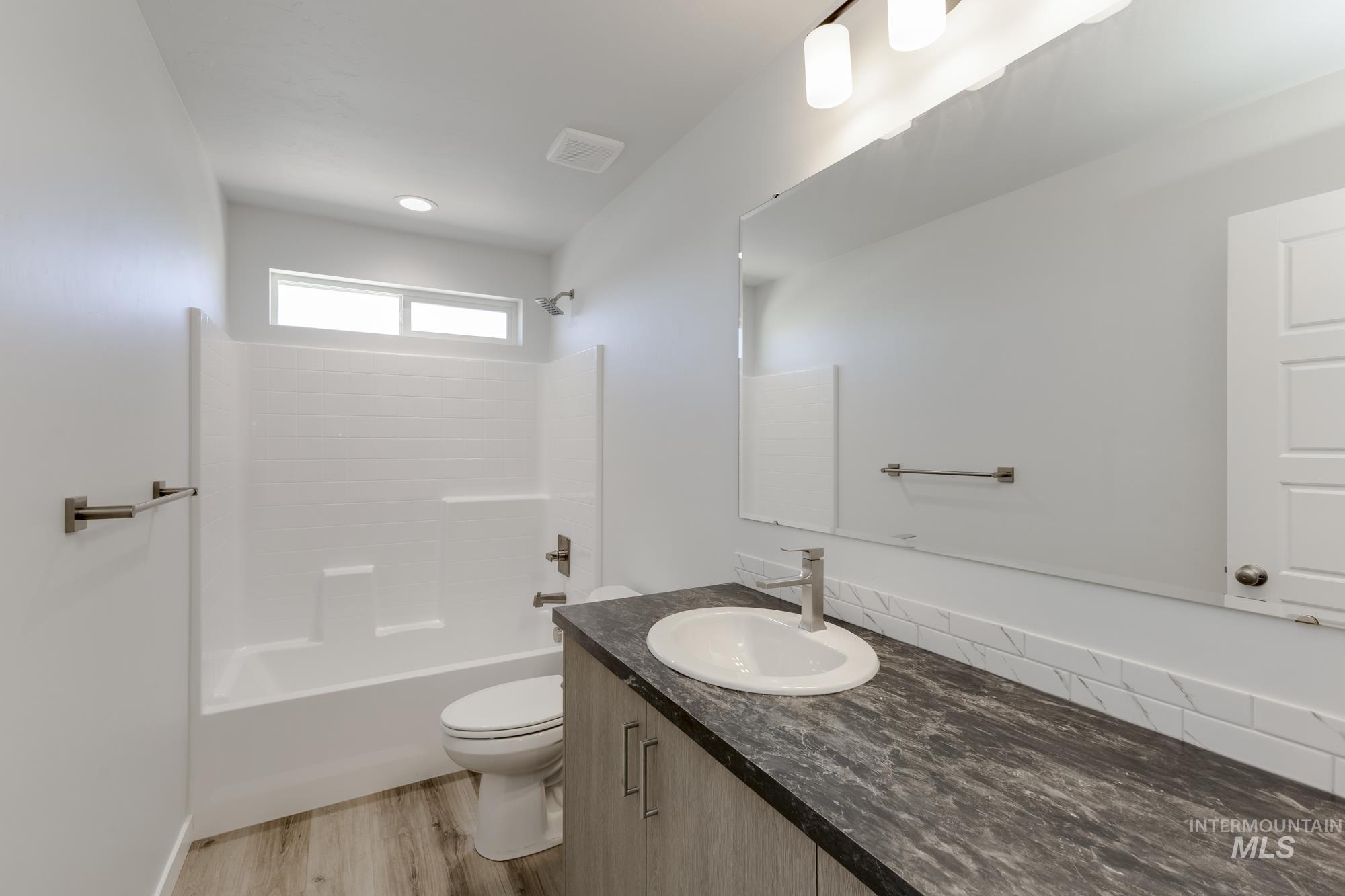 16713 Carlin Ave, Caldwell, Idaho 83607, 4 Bedrooms, 2.5 Bathrooms, Residential For Sale, Price $459,990,MLS 98963194