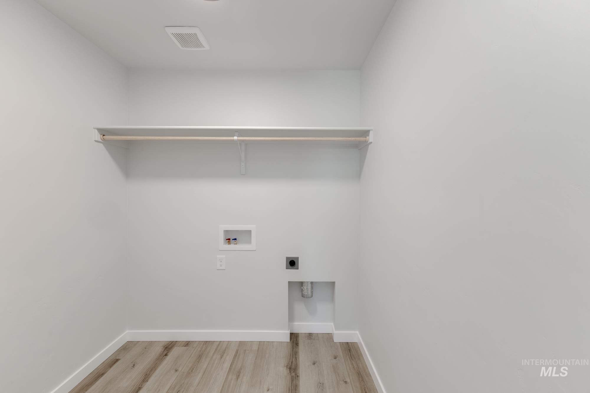 16713 Carlin Ave, Caldwell, Idaho 83607, 4 Bedrooms, 2.5 Bathrooms, Residential For Sale, Price $459,990,MLS 98963194