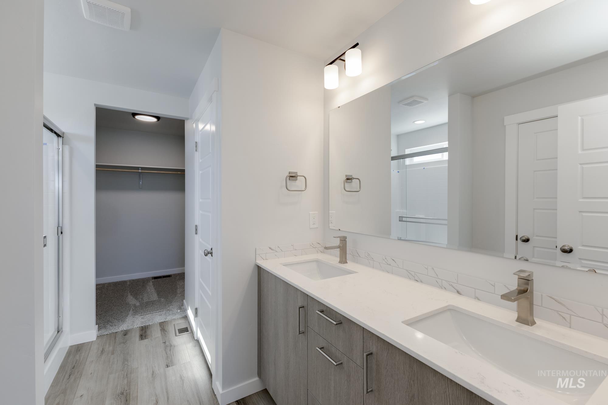 16713 Carlin Ave, Caldwell, Idaho 83607, 4 Bedrooms, 2.5 Bathrooms, Residential For Sale, Price $459,990,MLS 98963194