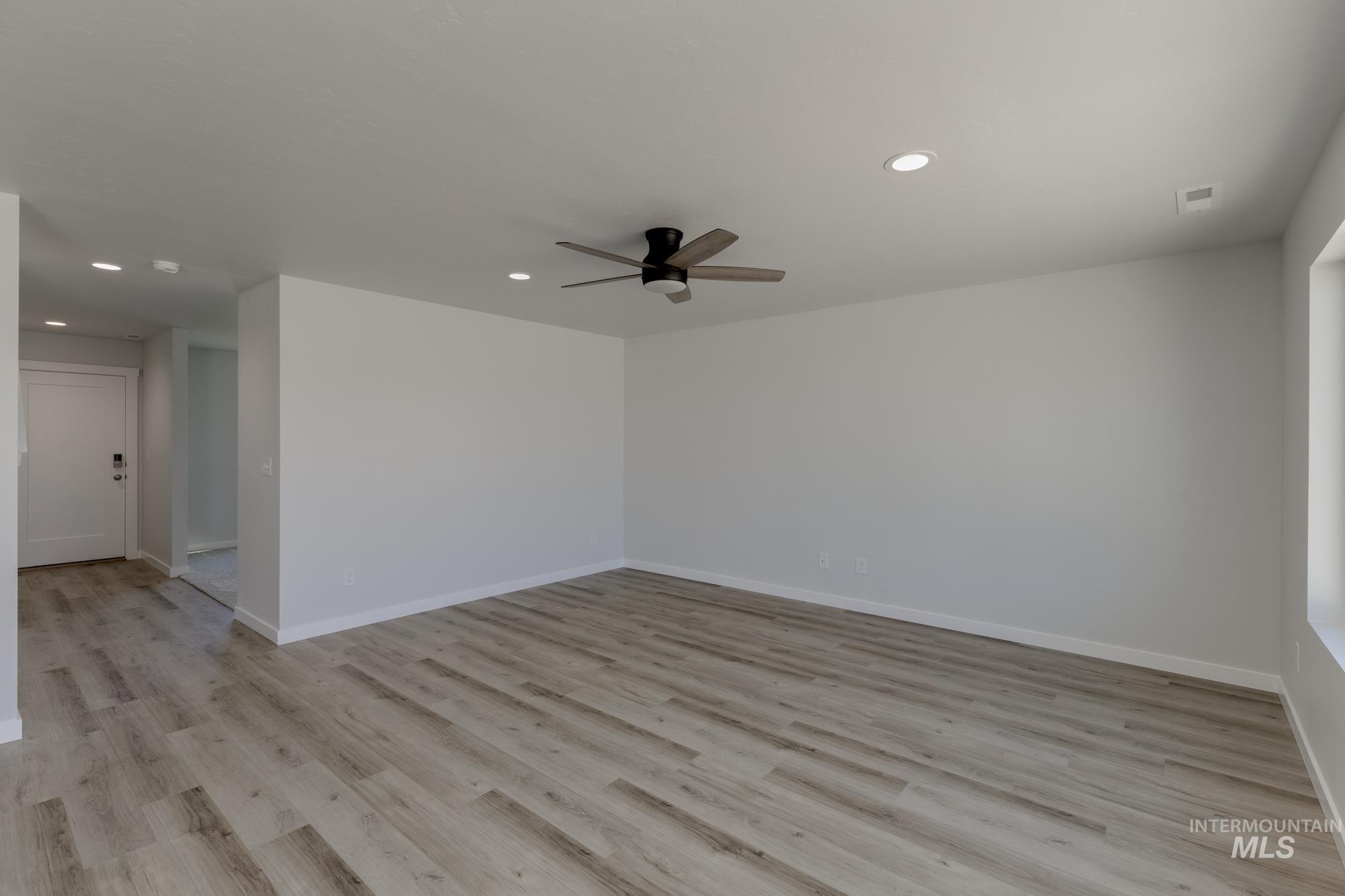 16713 Carlin Ave, Caldwell, Idaho 83607, 4 Bedrooms, 2.5 Bathrooms, Residential For Sale, Price $459,990,MLS 98963194