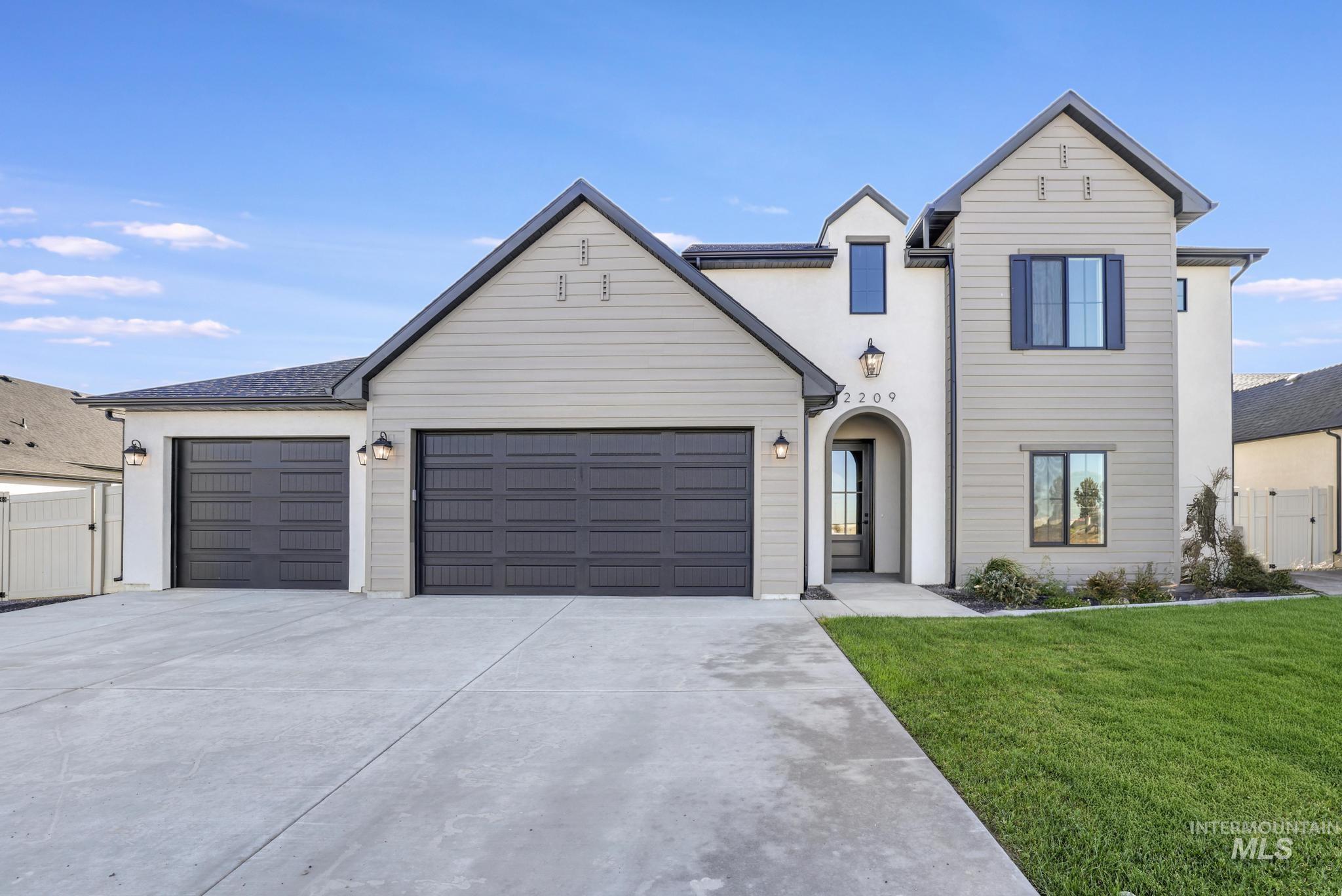 2209 Kooskia Loop, Twin Falls, Idaho 83301-5994, 5 Bedrooms, 3.5 Bathrooms, Residential For Sale, Price $635,000,MLS 98963207