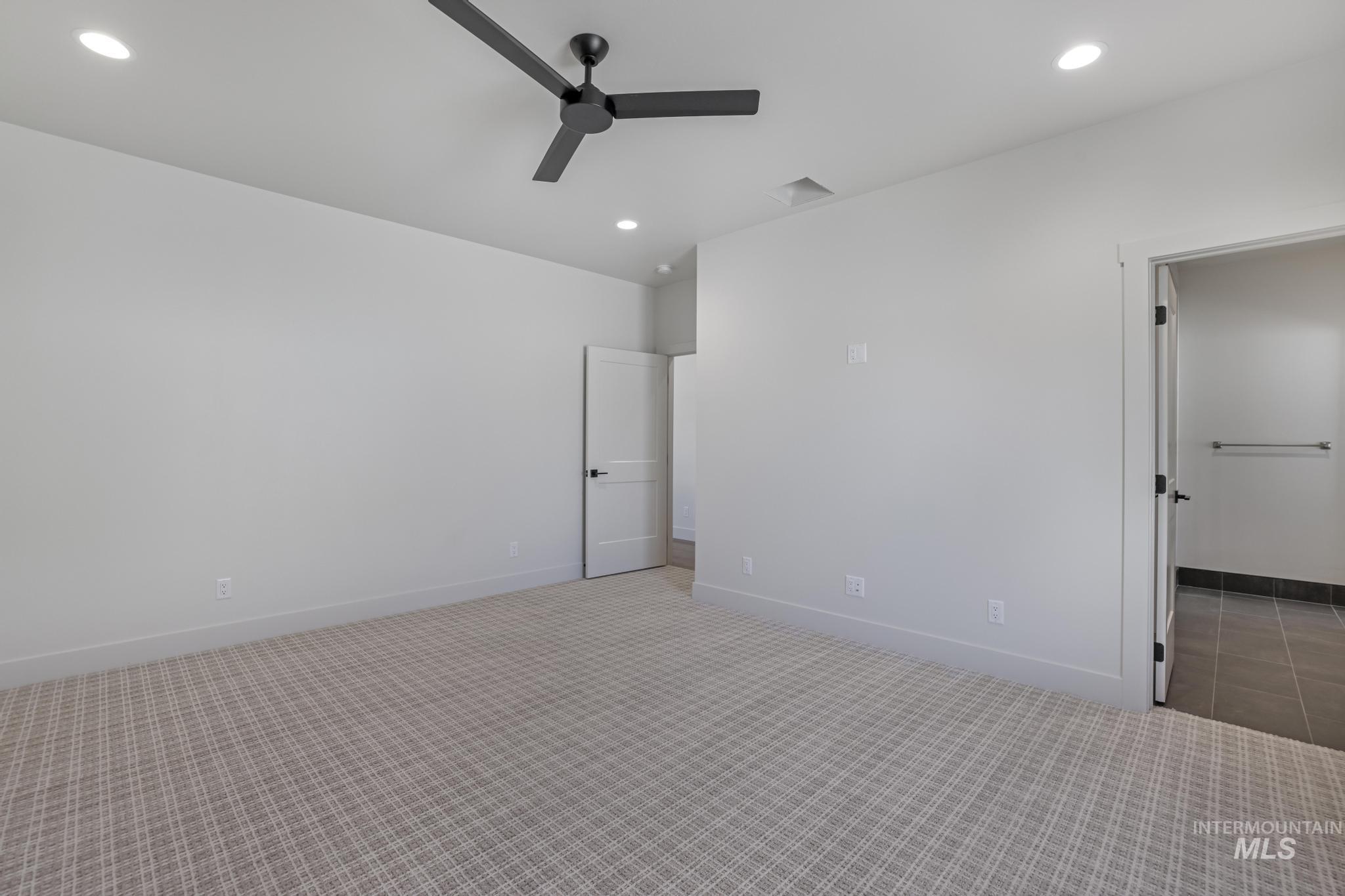 2209 Kooskia Loop, Twin Falls, Idaho 83301-5994, 5 Bedrooms, 3.5 Bathrooms, Residential For Sale, Price $635,000,MLS 98963207