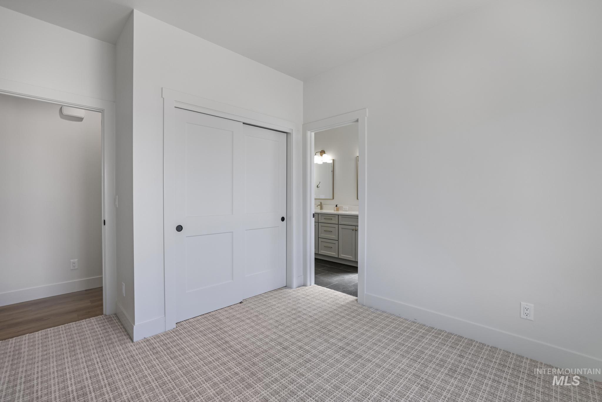 2209 Kooskia Loop, Twin Falls, Idaho 83301-5994, 5 Bedrooms, 3.5 Bathrooms, Residential For Sale, Price $635,000,MLS 98963207