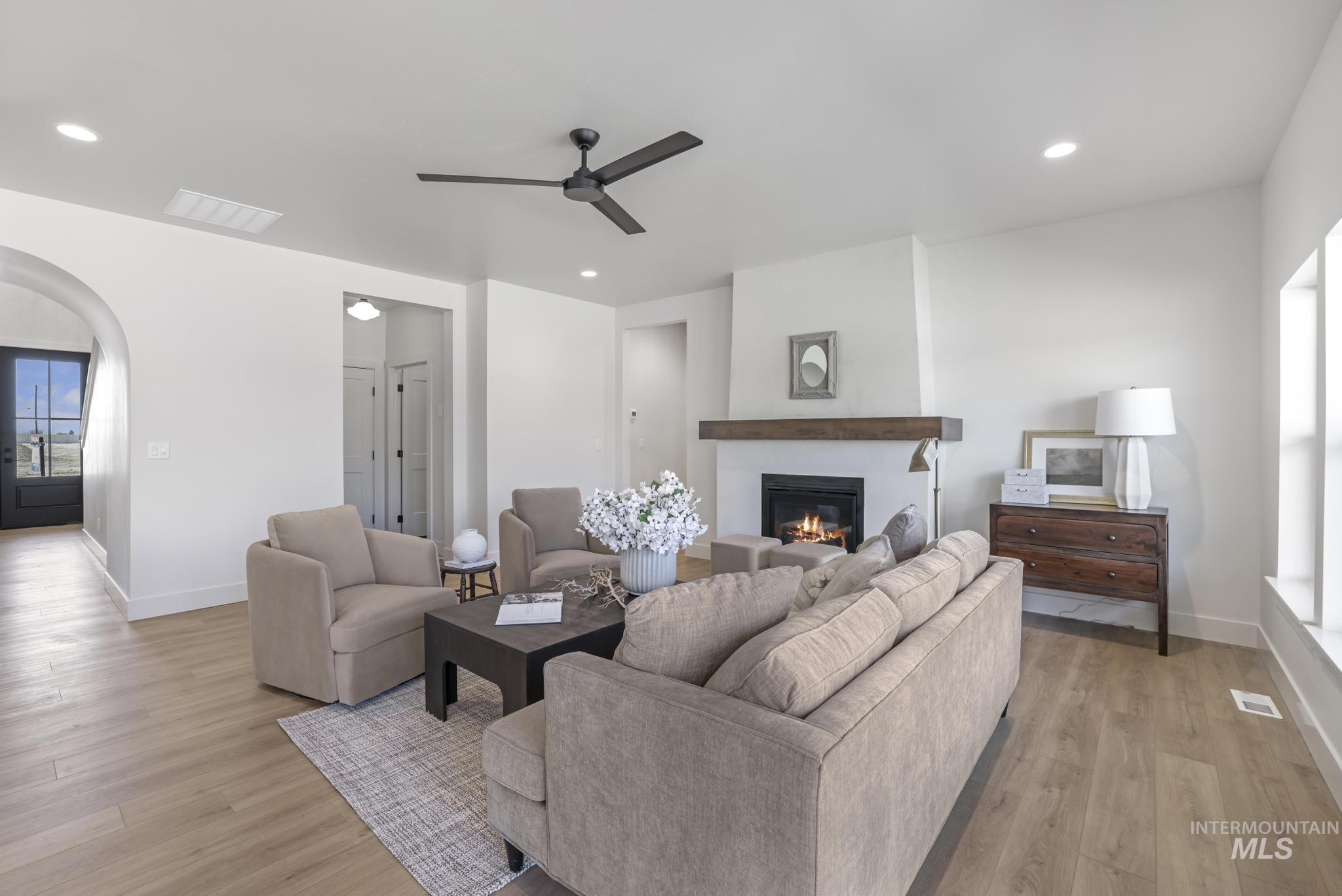 2209 Kooskia Loop, Twin Falls, Idaho 83301-5994, 5 Bedrooms, 3.5 Bathrooms, Residential For Sale, Price $635,000,MLS 98963207