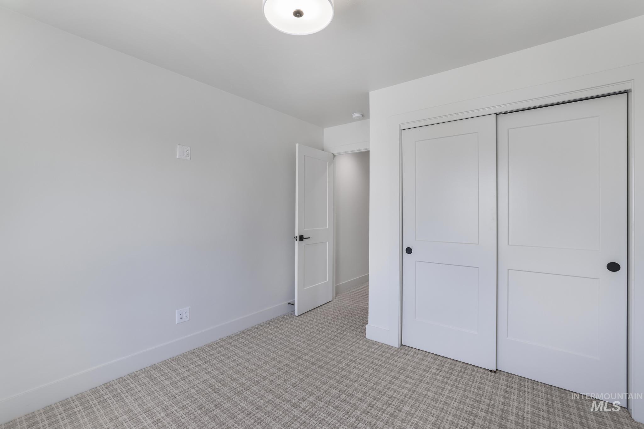 2209 Kooskia Loop, Twin Falls, Idaho 83301-5994, 5 Bedrooms, 3.5 Bathrooms, Residential For Sale, Price $635,000,MLS 98963207