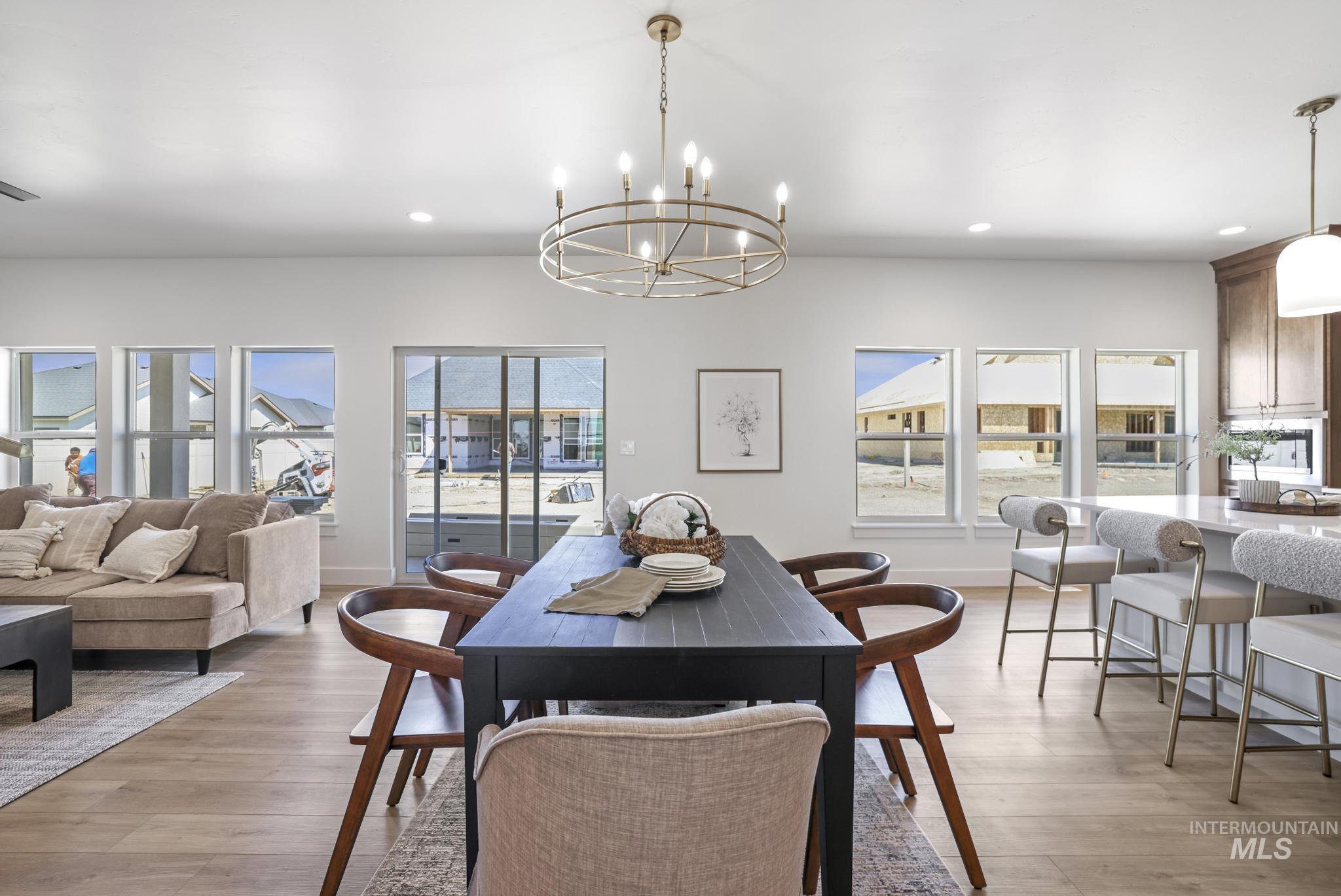 2209 Kooskia Loop, Twin Falls, Idaho 83301-5994, 5 Bedrooms, 3.5 Bathrooms, Residential For Sale, Price $635,000,MLS 98963207