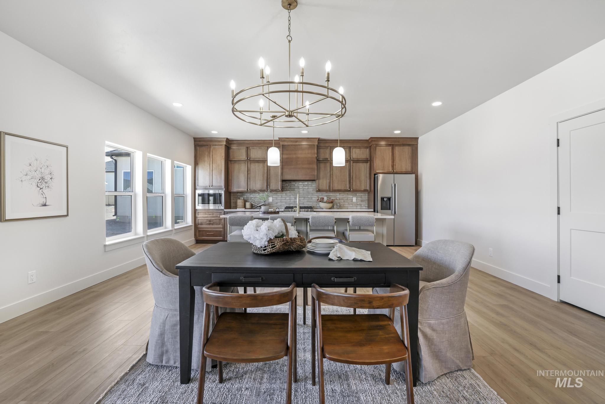 2209 Kooskia Loop, Twin Falls, Idaho 83301-5994, 5 Bedrooms, 3.5 Bathrooms, Residential For Sale, Price $635,000,MLS 98963207