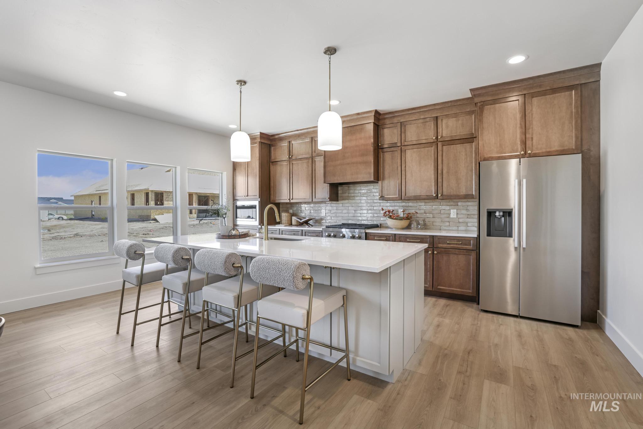 2209 Kooskia Loop, Twin Falls, Idaho 83301-5994, 5 Bedrooms, 3.5 Bathrooms, Residential For Sale, Price $635,000,MLS 98963207