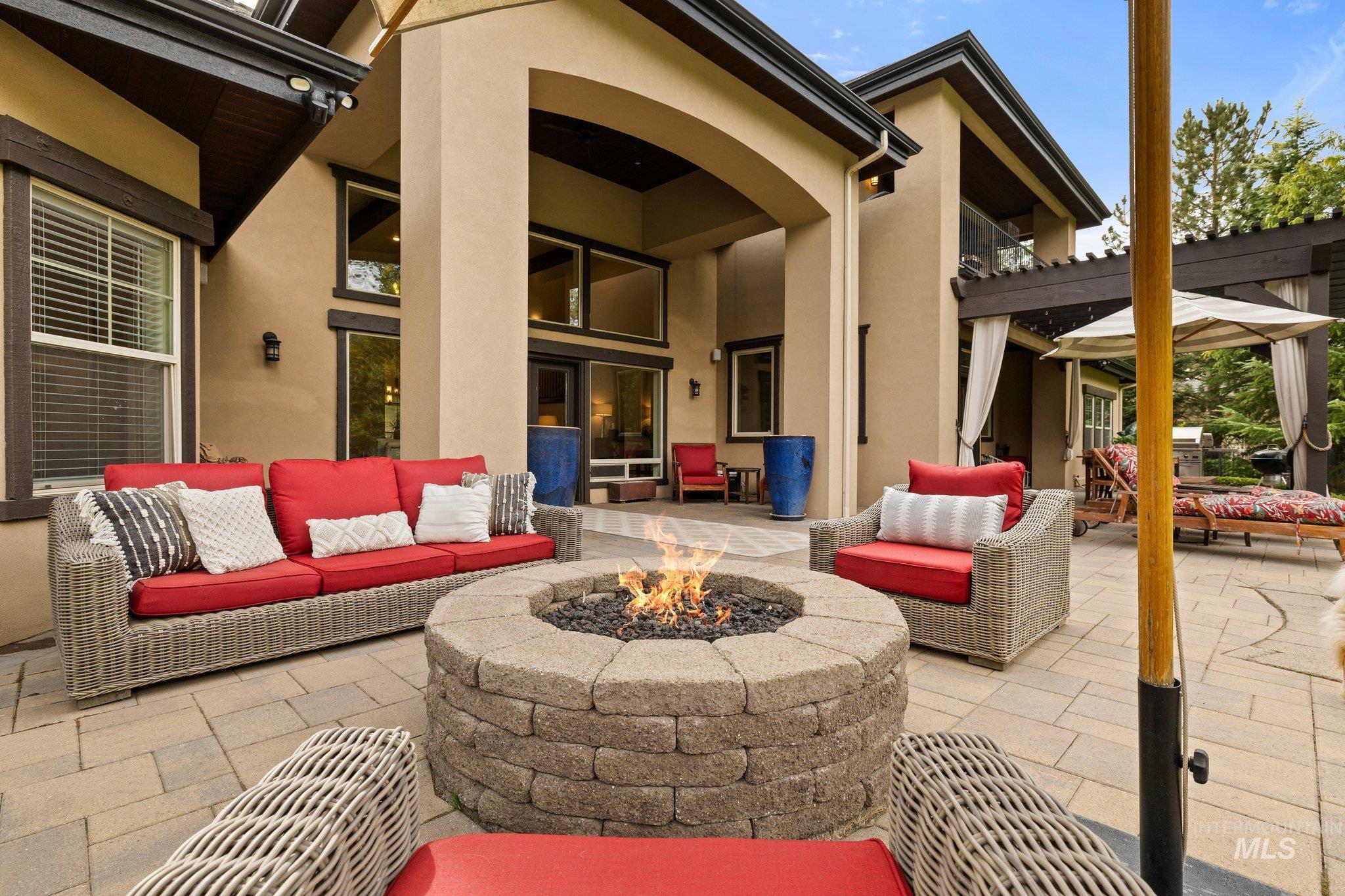 226 E Riversedge Dr., Eagle, Idaho 83616, 4 Bedrooms, 4.5 Bathrooms, Residential For Sale, Price $2,390,000,MLS 98963217