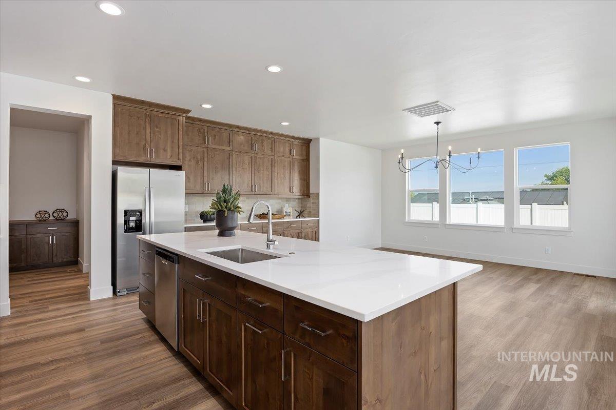 160 Maxine Lane West, Kimberly, Idaho 83341, 5 Bedrooms, 3 Bathrooms, Residential For Sale, Price $619,900,MLS 98963225