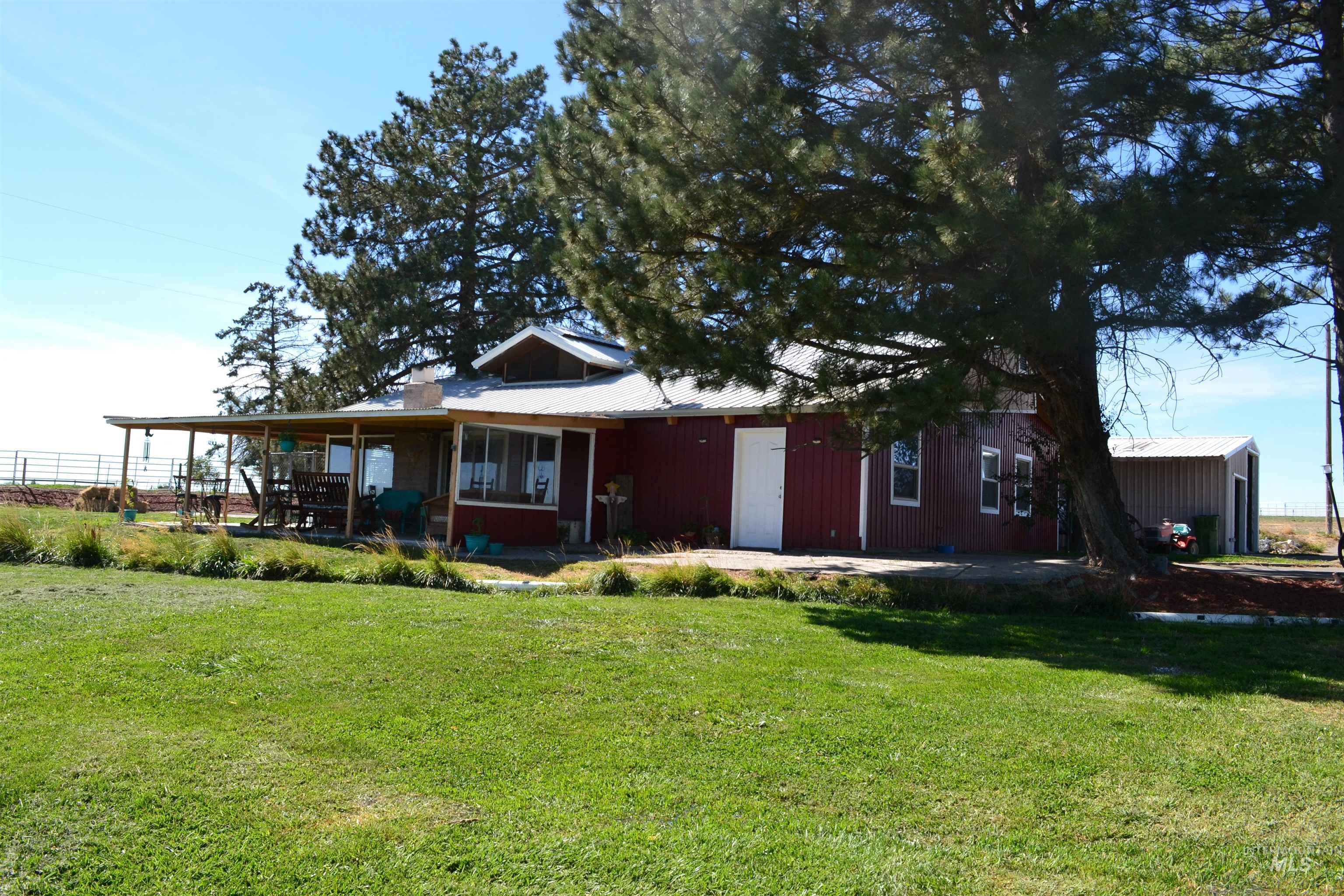4417 Oak Road, Ontario, Oregon 97914, 3 Bedrooms, 2 Bathrooms, Residential For Sale, Price $850,000,MLS 98963229