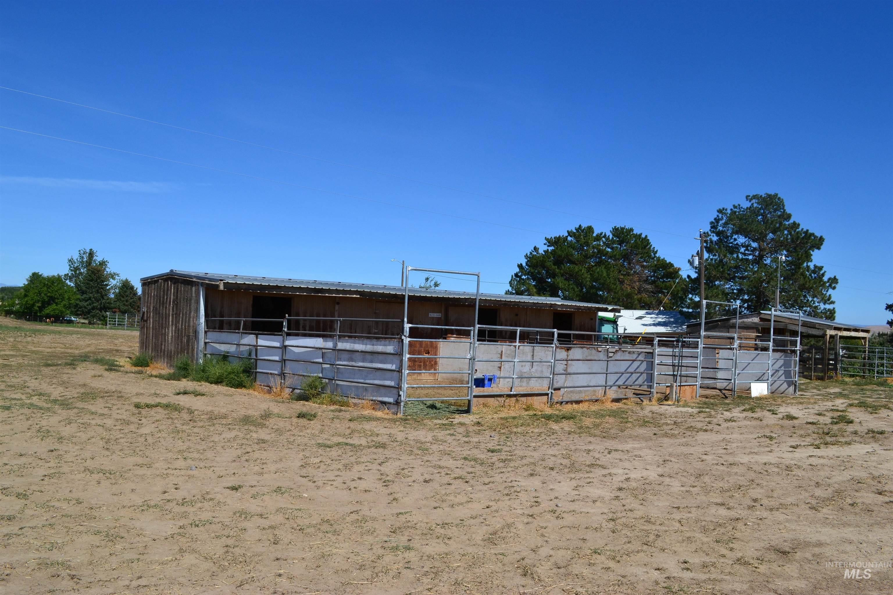 4417 Oak Road, Ontario, Oregon 97914, 3 Bedrooms, 2 Bathrooms, Residential For Sale, Price $850,000,MLS 98963229
