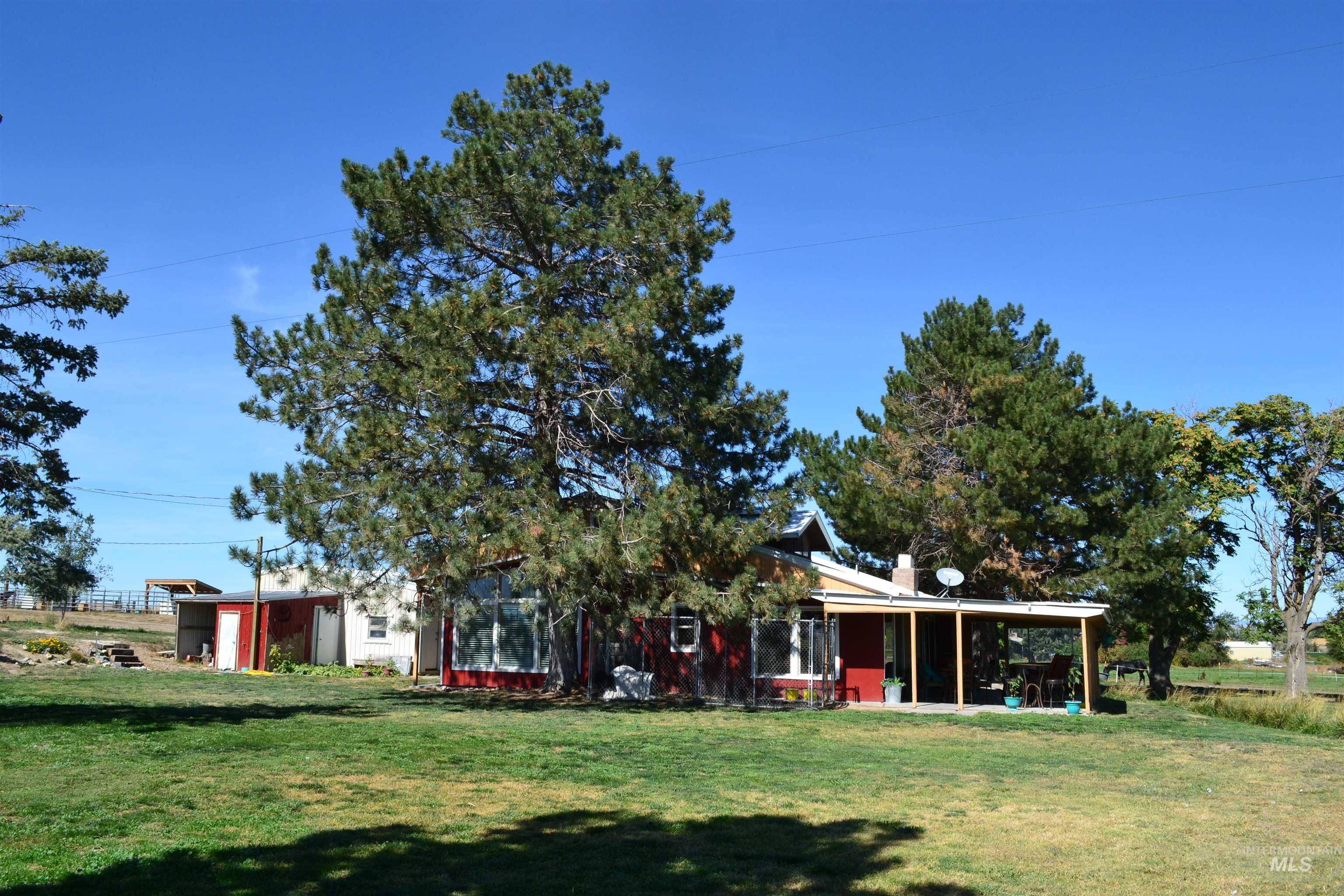 4417 Oak Road, Ontario, Oregon 97914, 3 Bedrooms, 2 Bathrooms, Residential For Sale, Price $850,000,MLS 98963229