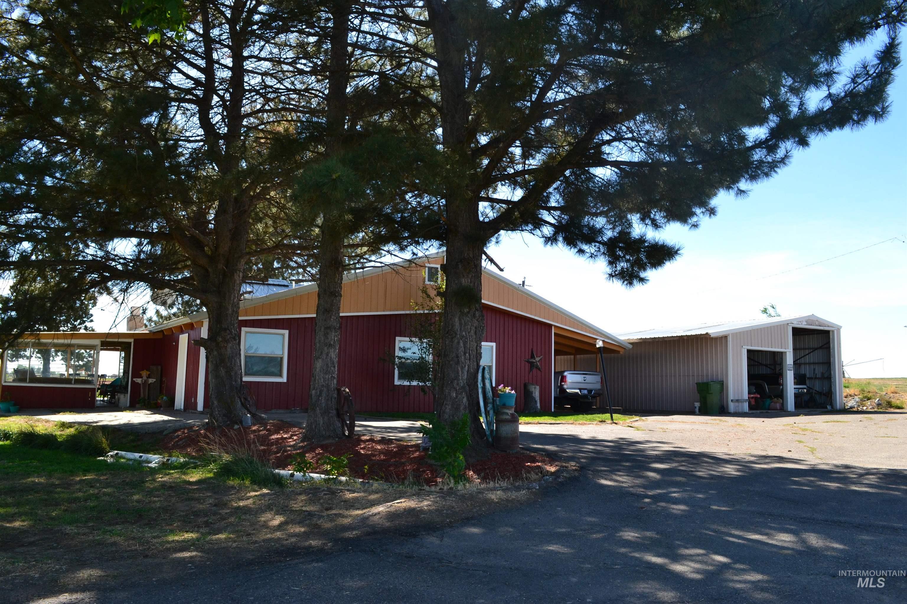 4417 Oak Road, Ontario, Oregon 97914, 3 Bedrooms, 2 Bathrooms, Farm & Ranch For Sale, Price $850,000,MLS 98963237