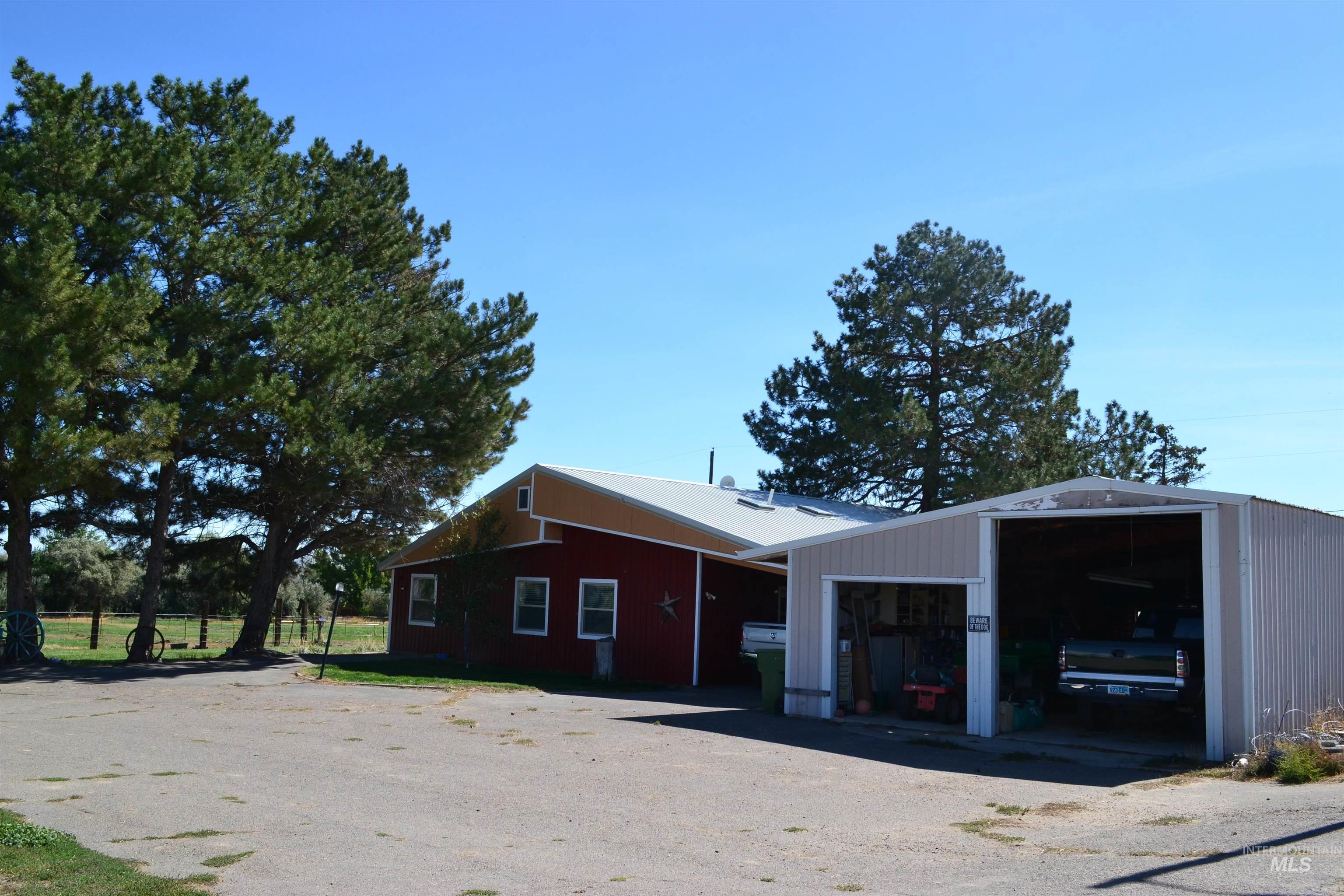4417 Oak Road, Ontario, Oregon 97914, 3 Bedrooms, 2 Bathrooms, Farm & Ranch For Sale, Price $850,000,MLS 98963237