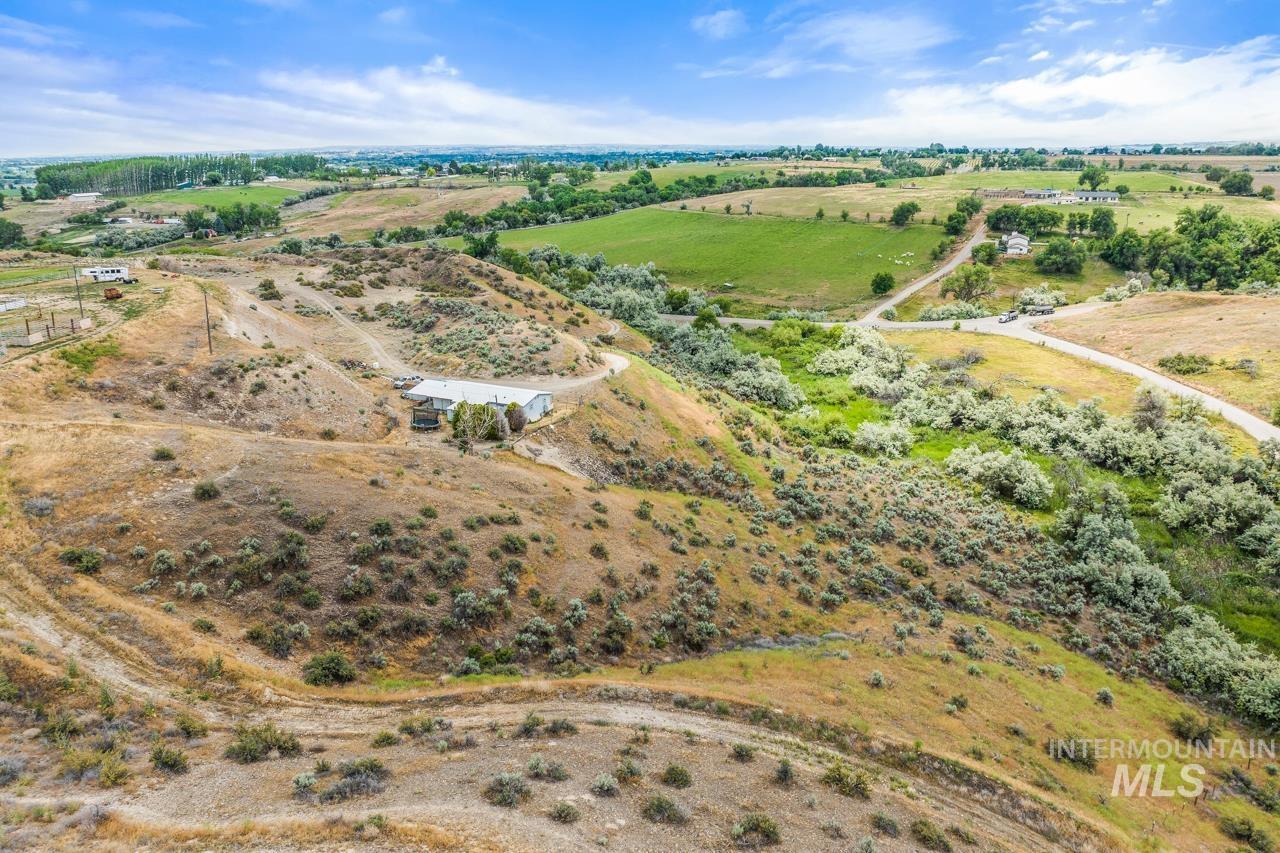 4417 Oak Road, Ontario, Oregon 97914, 3 Bedrooms, 2 Bathrooms, Farm & Ranch For Sale, Price $850,000,MLS 98963237