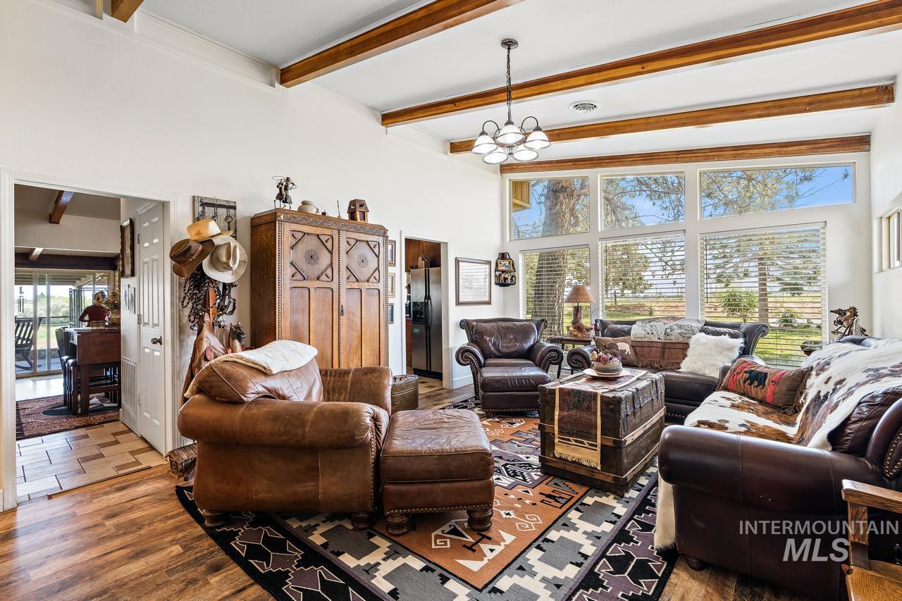 4417 Oak Road, Ontario, Oregon 97914, 3 Bedrooms, 2 Bathrooms, Farm & Ranch For Sale, Price $850,000,MLS 98963237