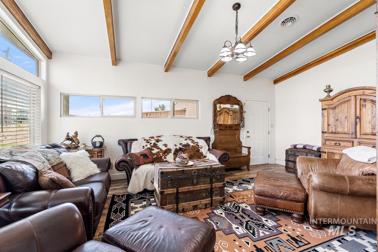 4417 Oak Road, Ontario, Oregon 97914, 3 Bedrooms, 2 Bathrooms, Farm & Ranch For Sale, Price $850,000,MLS 98963237