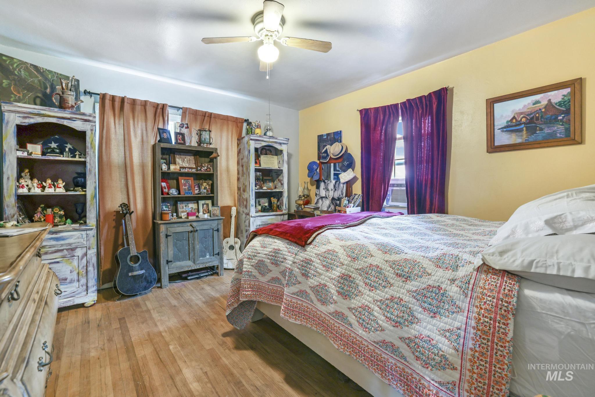 602 4th Avenue East, Gooding, Idaho 83330, 2 Bedrooms, 1 Bathroom, Residential For Sale, Price $259,990, 98963256