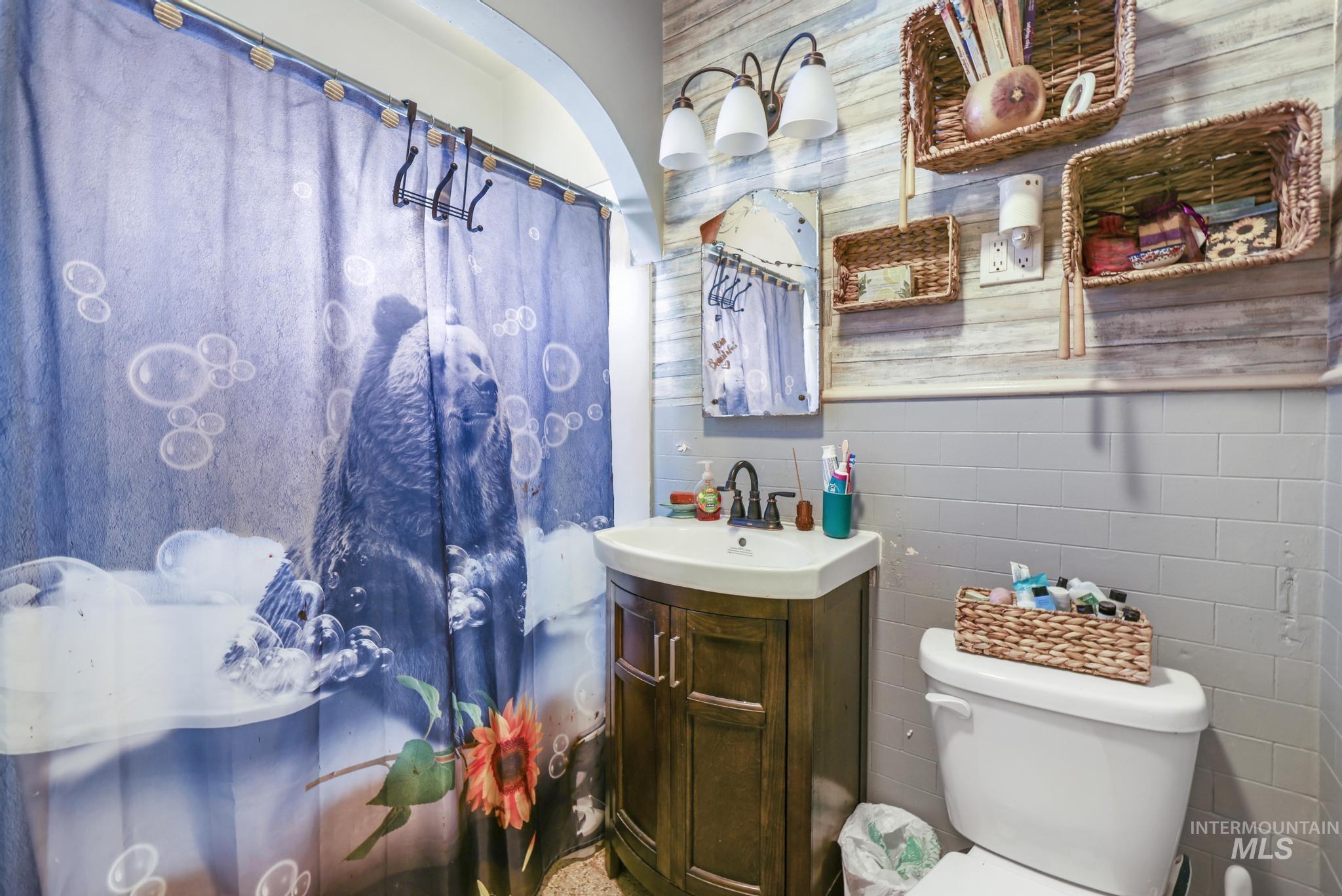 602 4th Avenue East, Gooding, Idaho 83330, 2 Bedrooms, 1 Bathroom, Residential For Sale, Price $259,990, 98963256