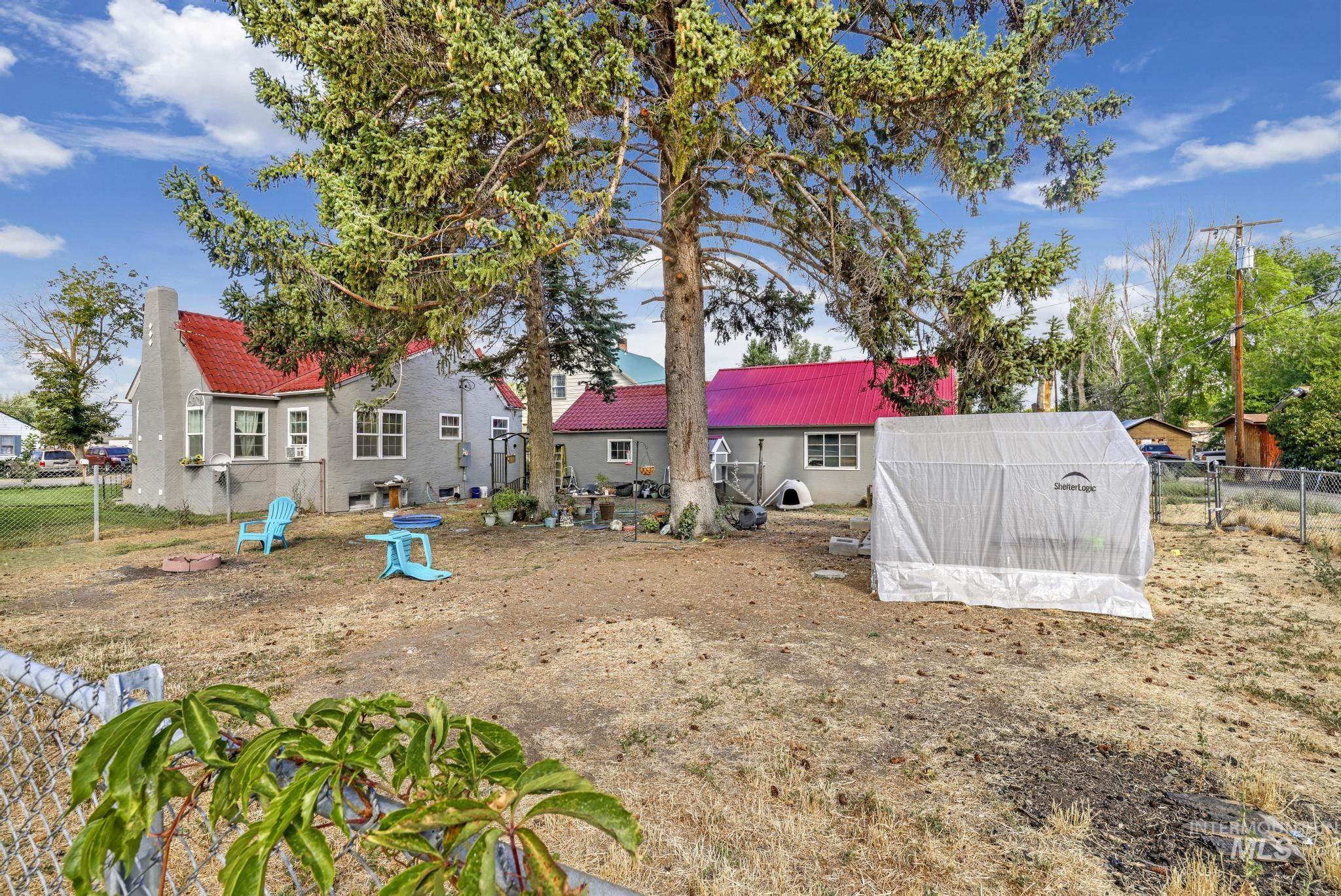 602 4th Avenue East, Gooding, Idaho 83330, 2 Bedrooms, 1 Bathroom, Residential For Sale, Price $259,990, 98963256