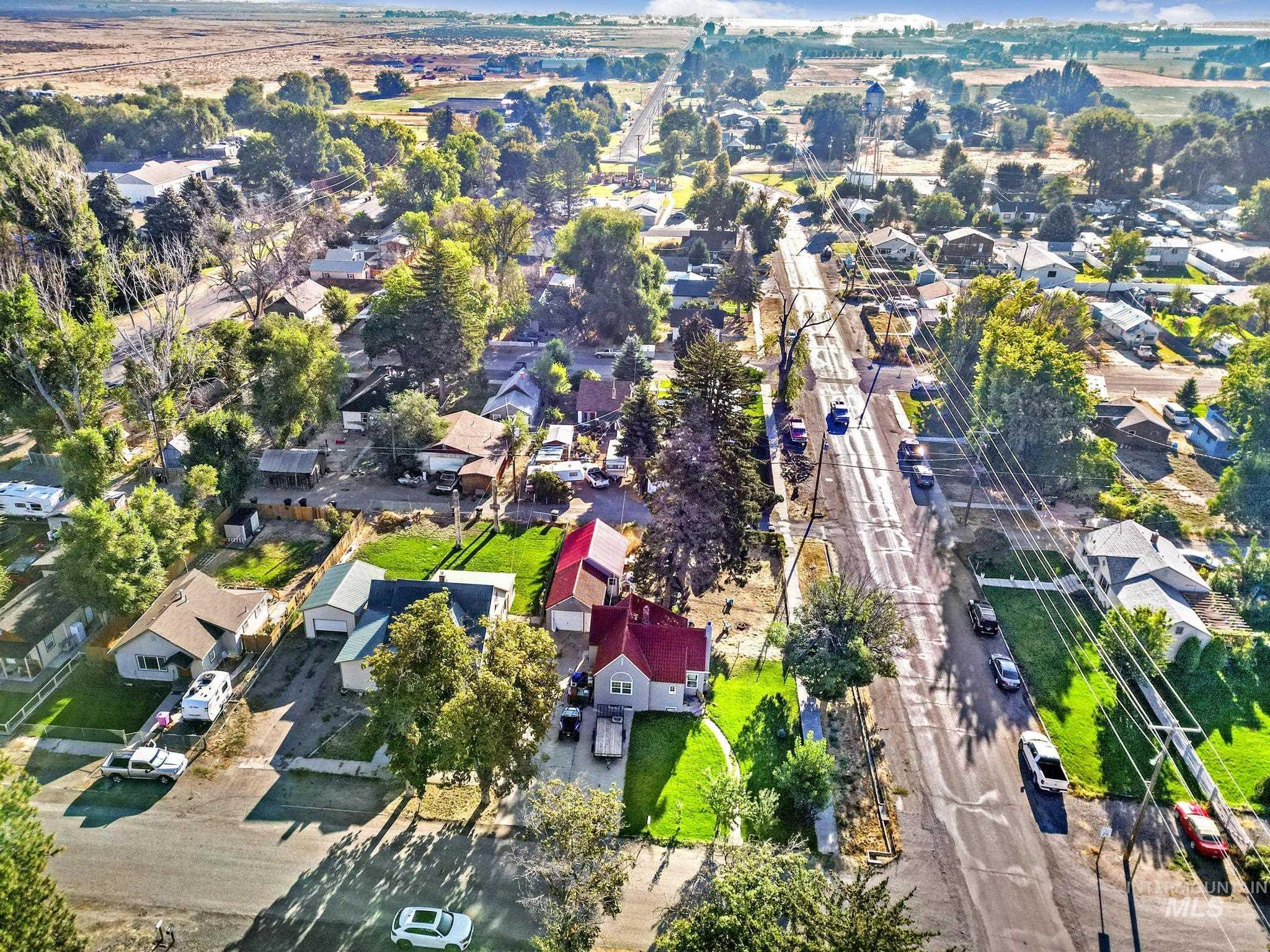 602 4th Avenue East, Gooding, Idaho 83330, 2 Bedrooms, 1 Bathroom, Residential For Sale, Price $259,990, 98963256