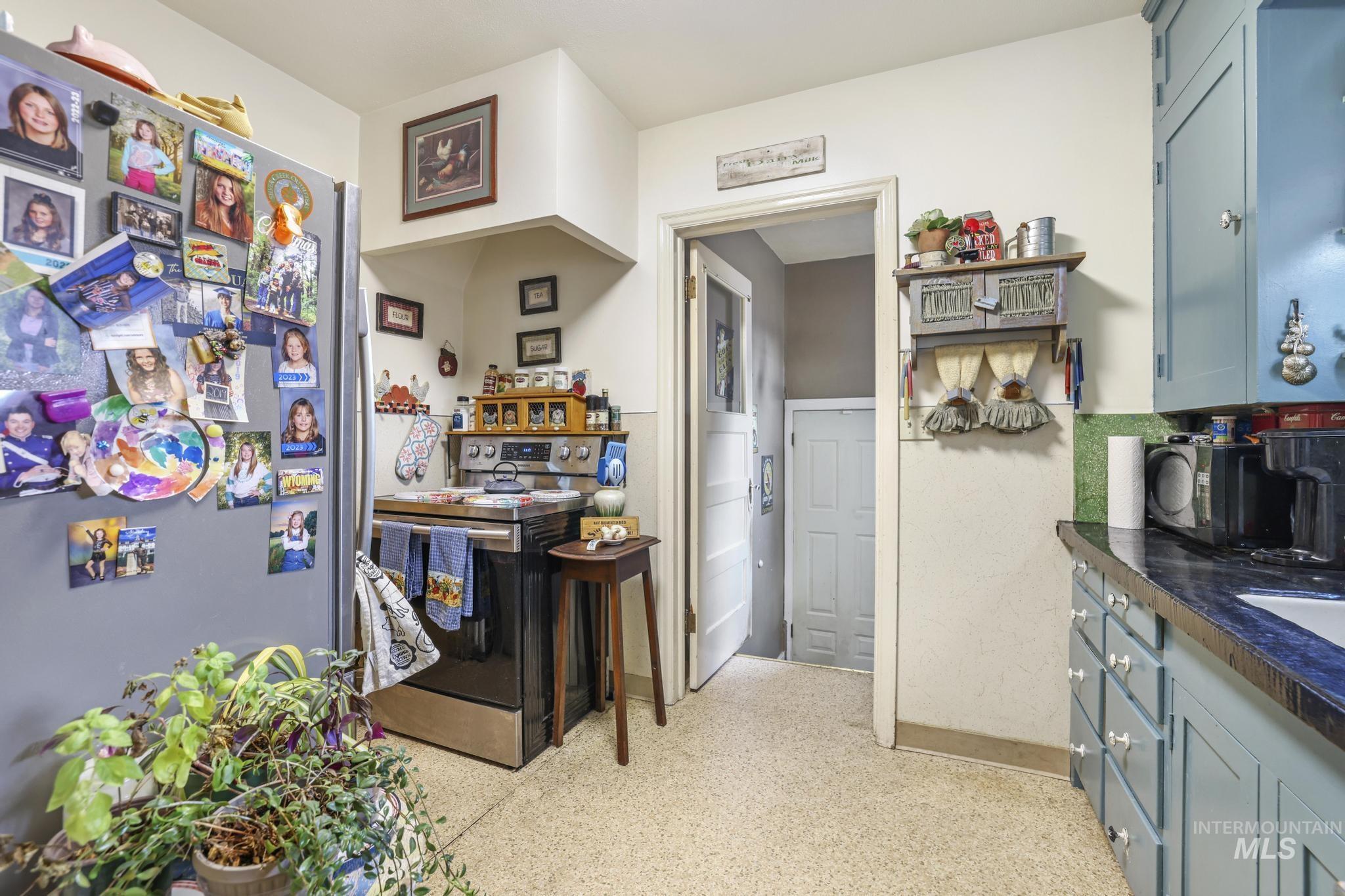 602 4th Avenue East, Gooding, Idaho 83330, 2 Bedrooms, 1 Bathroom, Residential For Sale, Price $259,990, 98963256