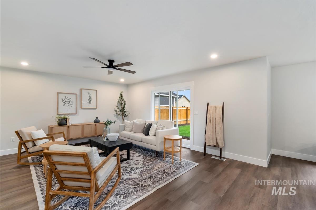 12510 Ochoco St, Nampa, Idaho 83651, 3 Bedrooms, 2.5 Bathrooms, Residential For Sale, Price $399,900,MLS 98963282