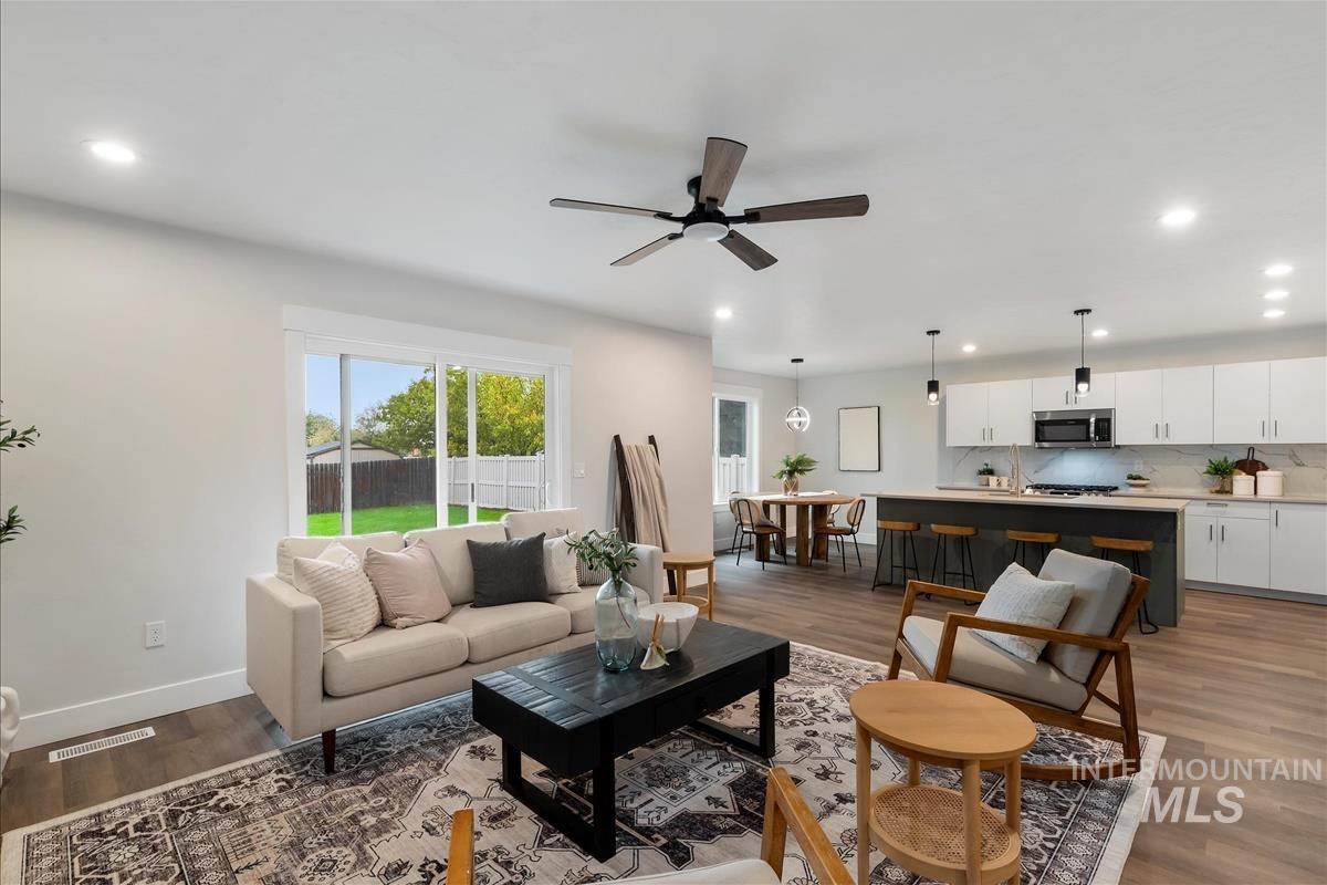 12510 Ochoco St, Nampa, Idaho 83651, 3 Bedrooms, 2.5 Bathrooms, Residential For Sale, Price $399,900,MLS 98963282