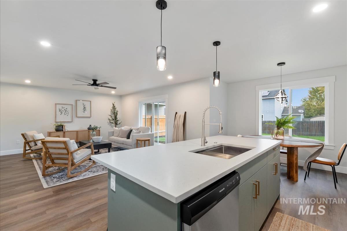 12510 Ochoco St, Nampa, Idaho 83651, 3 Bedrooms, 2.5 Bathrooms, Residential For Sale, Price $399,900,MLS 98963282