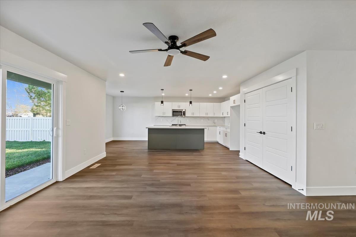 12510 Ochoco St, Nampa, Idaho 83651, 3 Bedrooms, 2.5 Bathrooms, Residential For Sale, Price $399,900,MLS 98963282