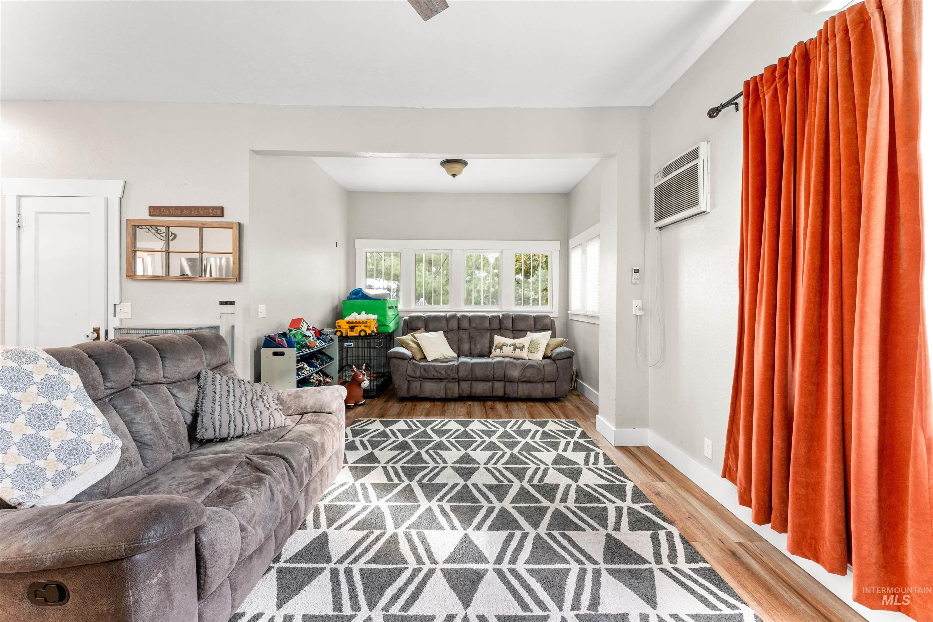 414 E 2nd Street, Emmett, Idaho 83617, 5 Bedrooms, 3 Bathrooms, Residential For Sale, Price $649,900,MLS 98963339