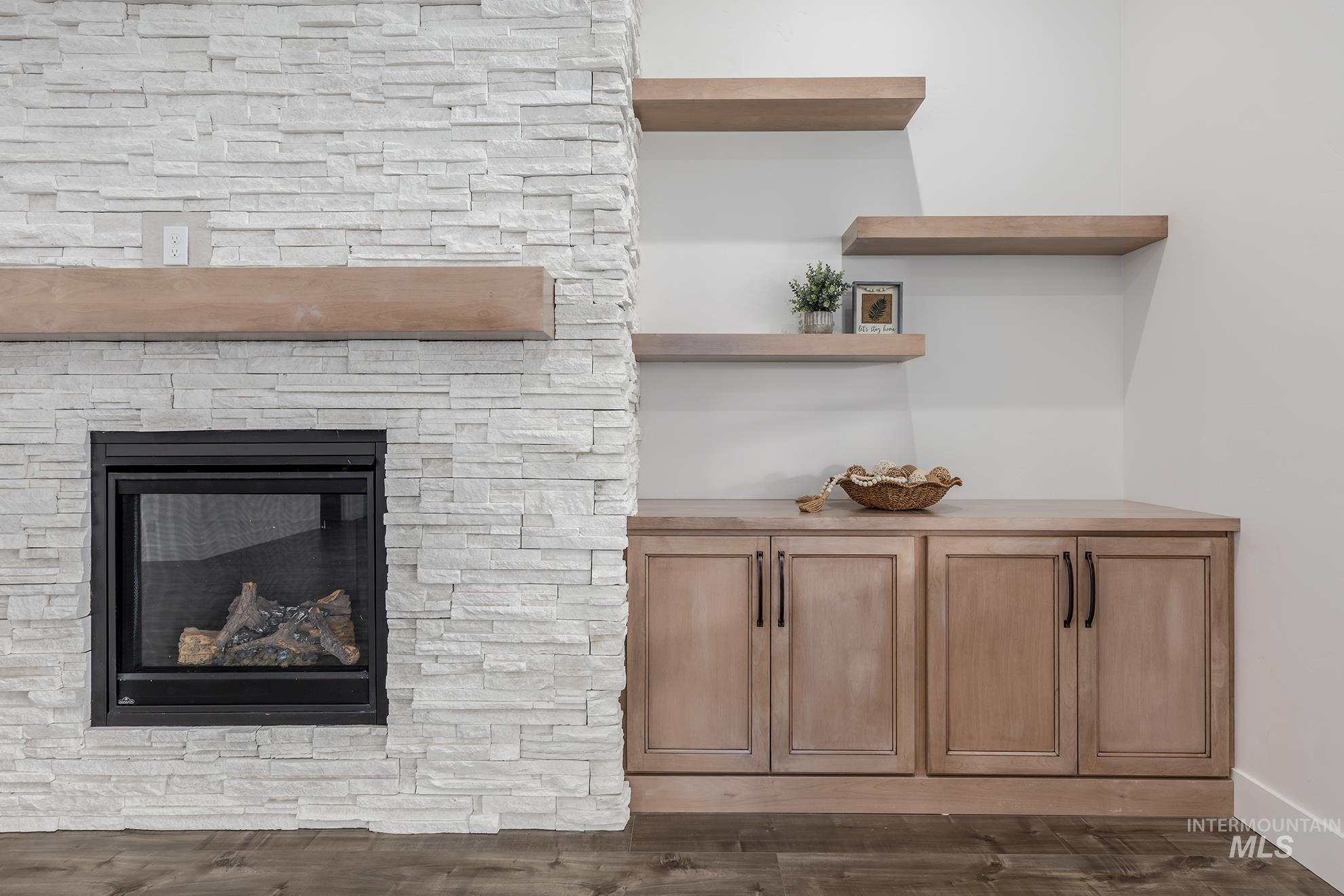 780 Oakmont, Payette, Idaho 83661, 4 Bedrooms, 2.5 Bathrooms, Residential For Sale, Price $590,000,MLS 98963364