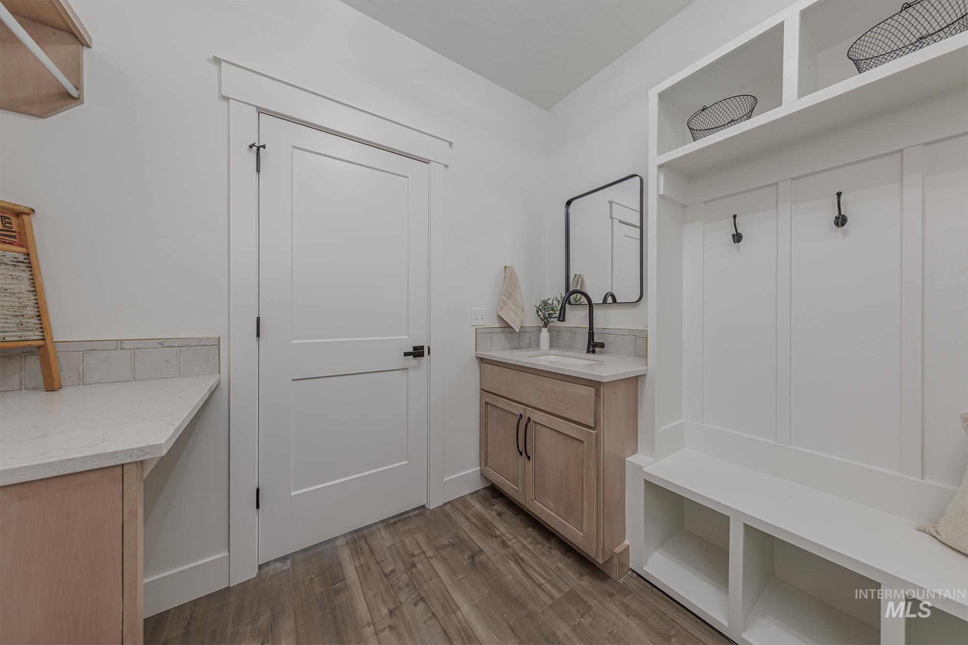 780 Oakmont, Payette, Idaho 83661, 4 Bedrooms, 2.5 Bathrooms, Residential For Sale, Price $590,000,MLS 98963364