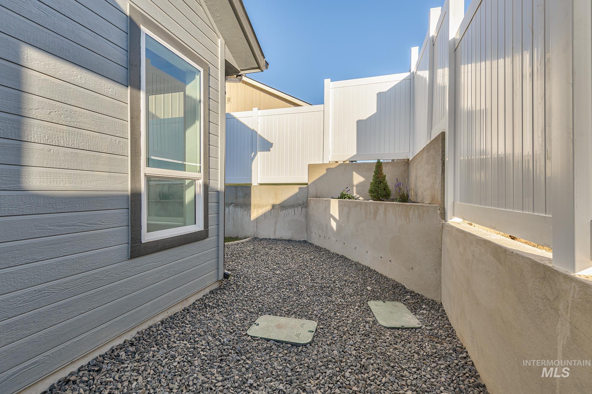 780 Oakmont, Payette, Idaho 83661, 4 Bedrooms, 2.5 Bathrooms, Residential For Sale, Price $590,000,MLS 98963364