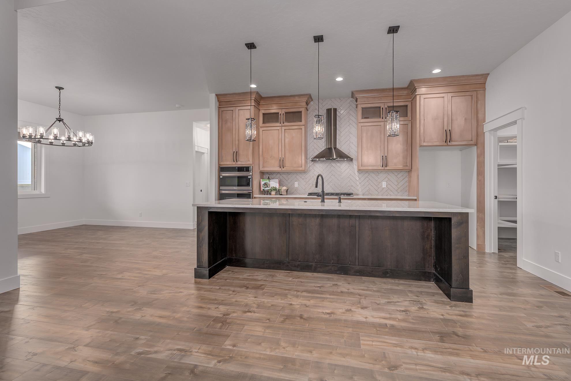 780 Oakmont, Payette, Idaho 83661, 4 Bedrooms, 2.5 Bathrooms, Residential For Sale, Price $590,000,MLS 98963364