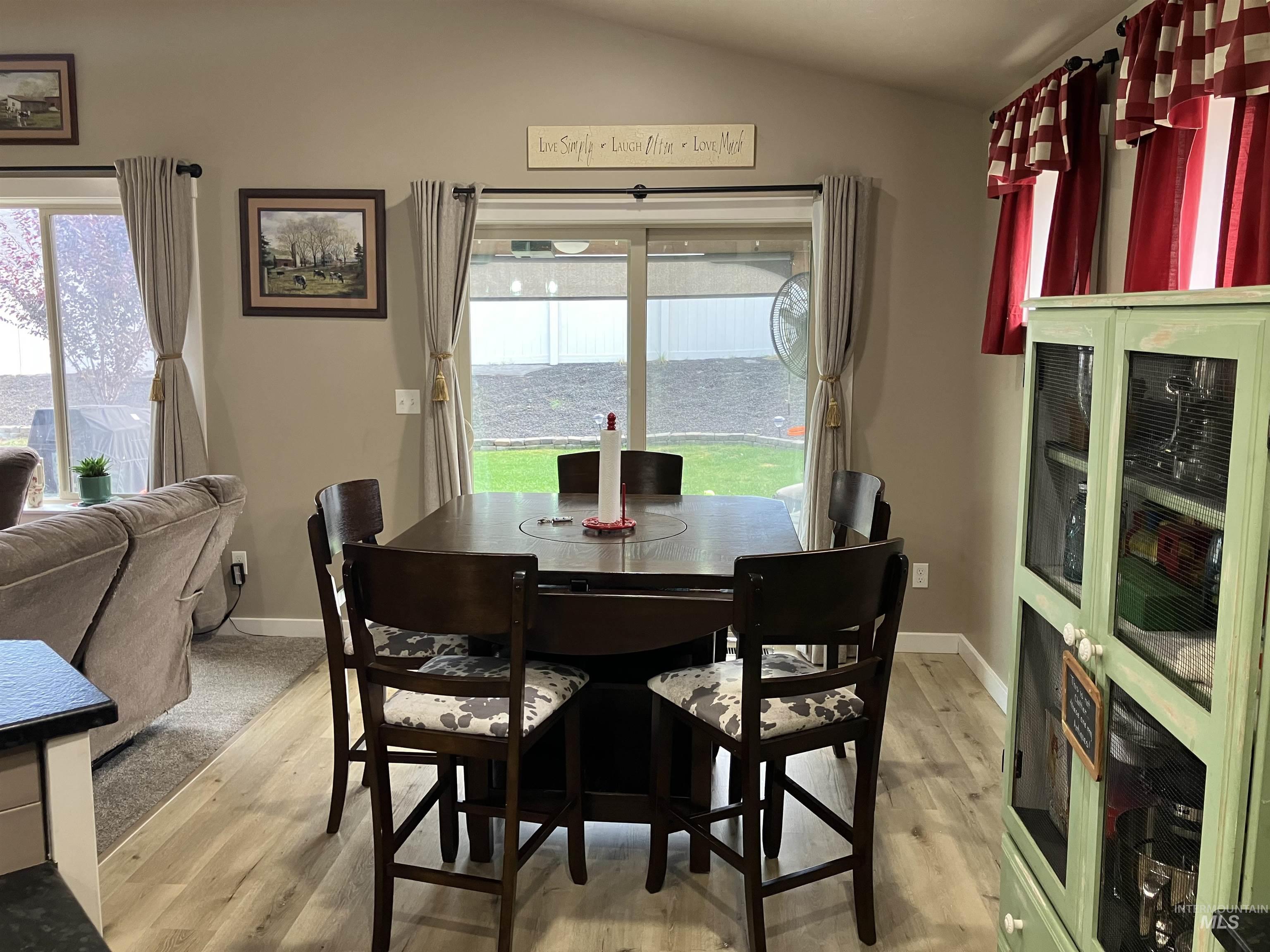 1570 Rome Ave, Emmett, Idaho 83617, 3 Bedrooms, 2 Bathrooms, Residential For Sale, Price $409,900,MLS 98963368