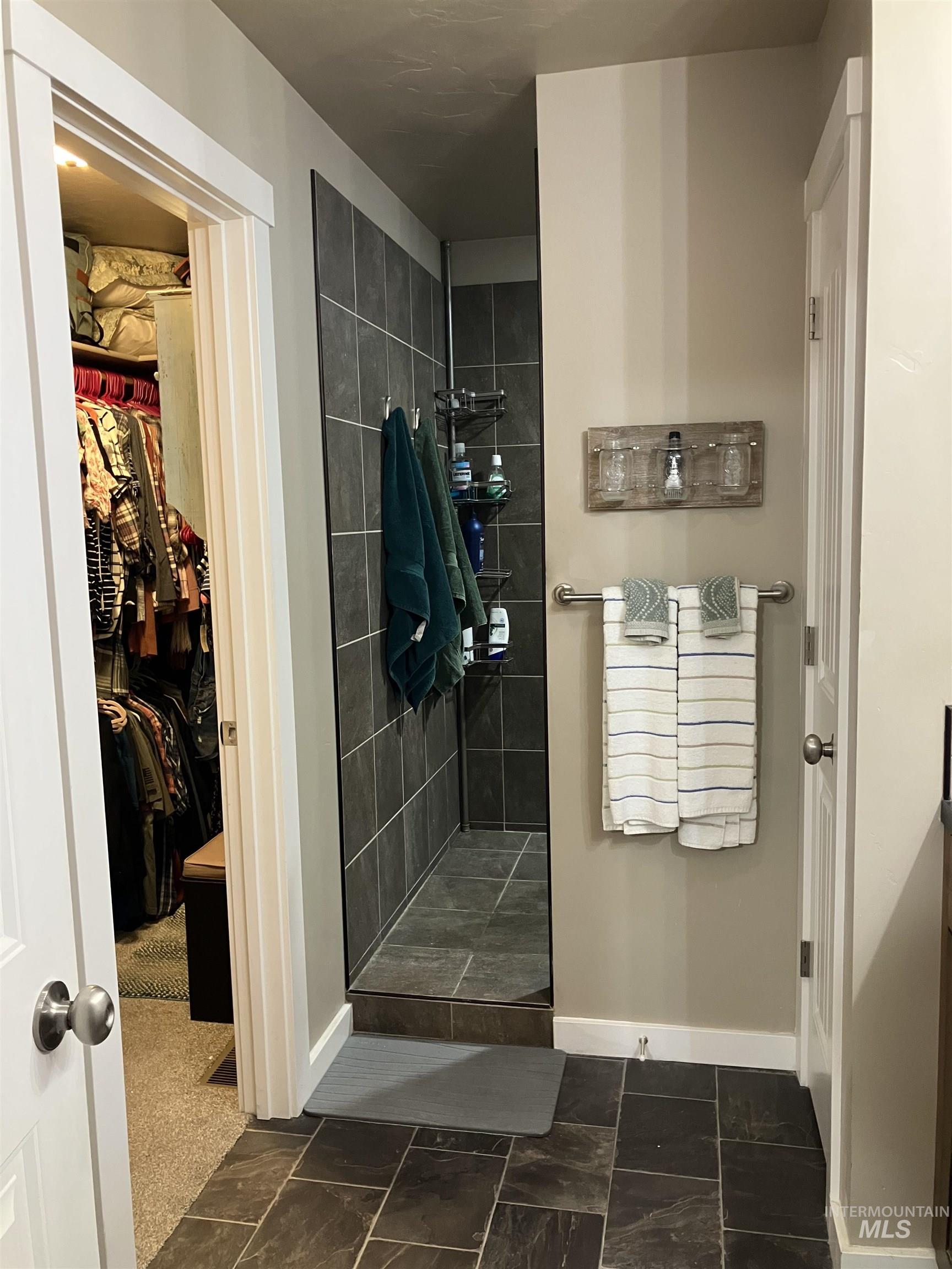 1570 Rome Ave, Emmett, Idaho 83617, 3 Bedrooms, 2 Bathrooms, Residential For Sale, Price $409,900,MLS 98963368