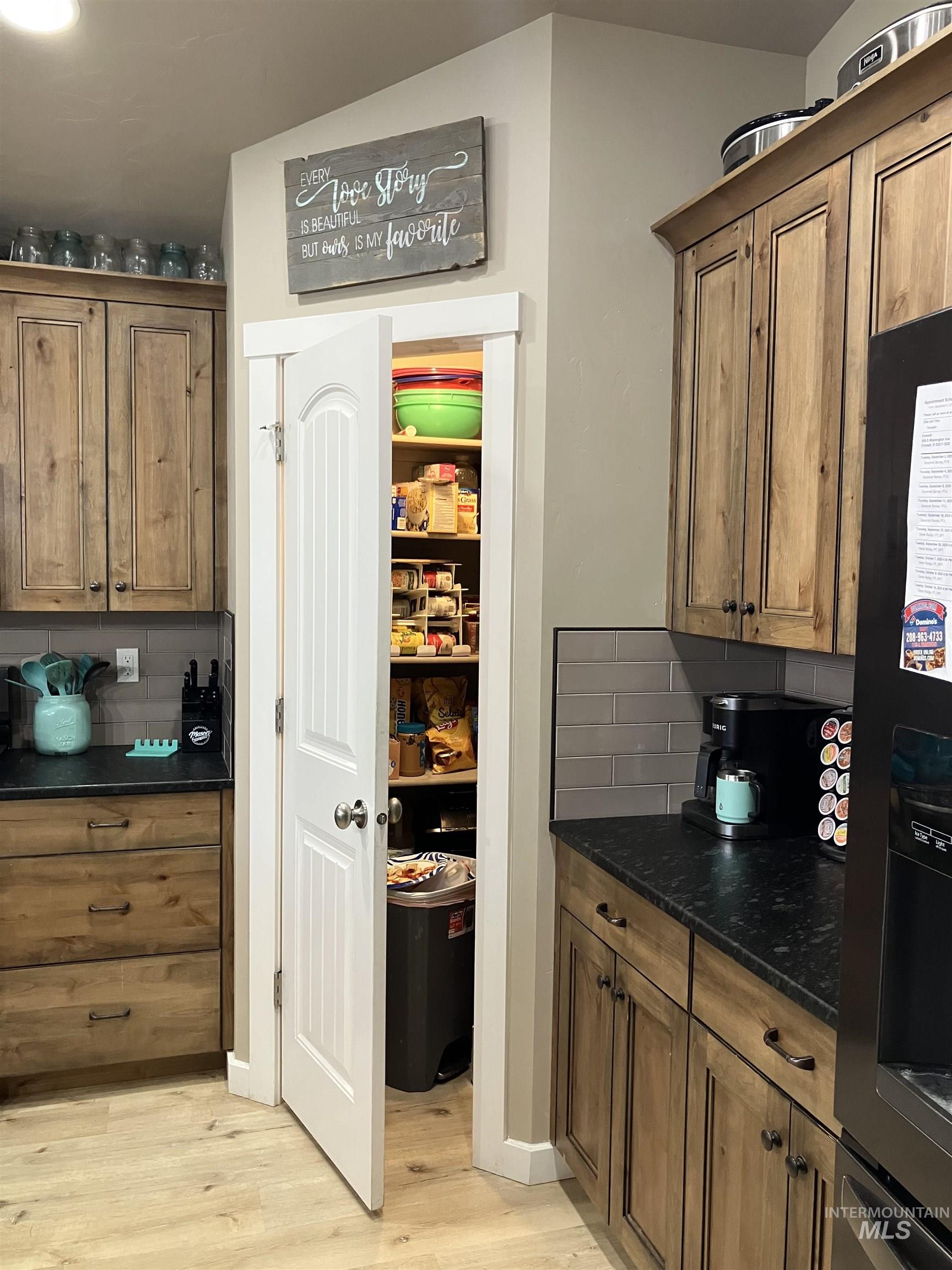 1570 Rome Ave, Emmett, Idaho 83617, 3 Bedrooms, 2 Bathrooms, Residential For Sale, Price $409,900,MLS 98963368