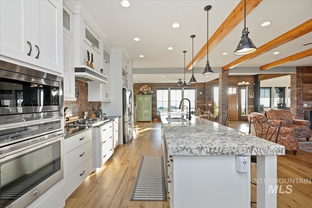 11326 W Rio Rd, Caldwell, Idaho 83607-4816, 3 Bedrooms, 3 Bathrooms, Residential For Sale, Price $1,265,000,MLS 98963390