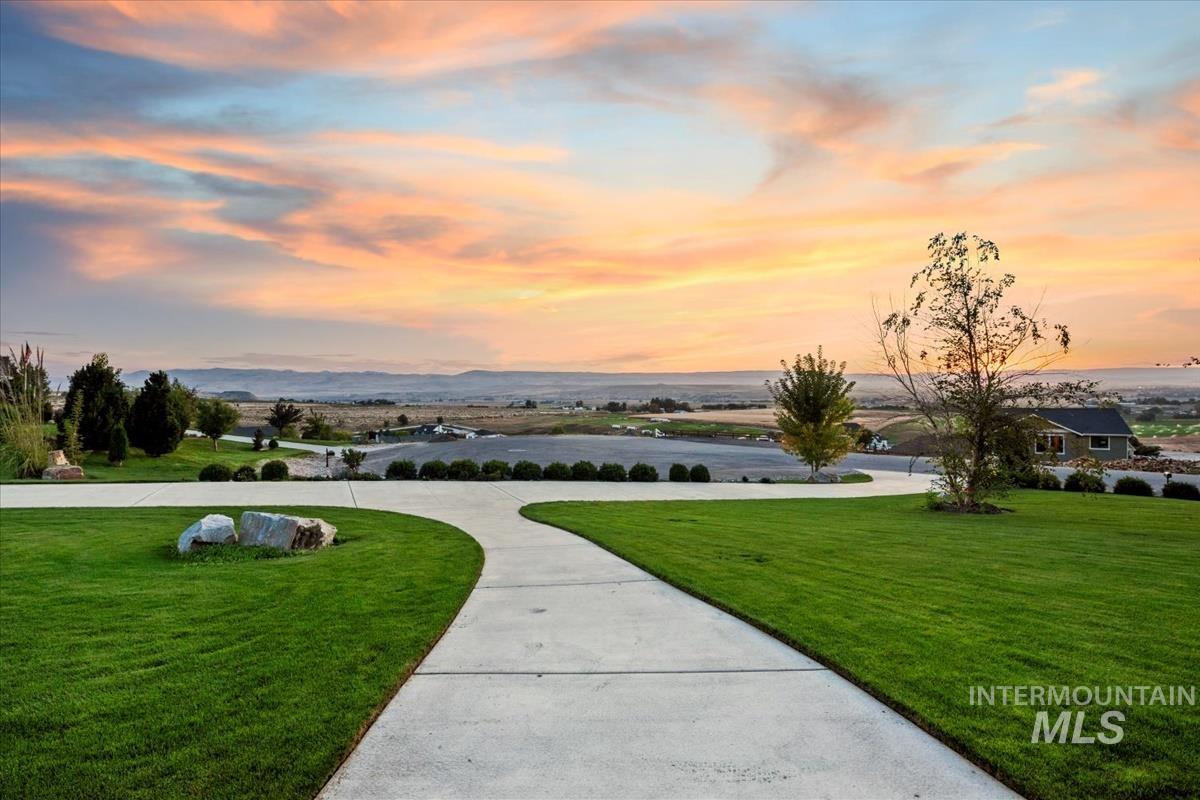 11326 W Rio Rd, Caldwell, Idaho 83607-4816, 3 Bedrooms, 3 Bathrooms, Residential For Sale, Price $1,265,000,MLS 98963390