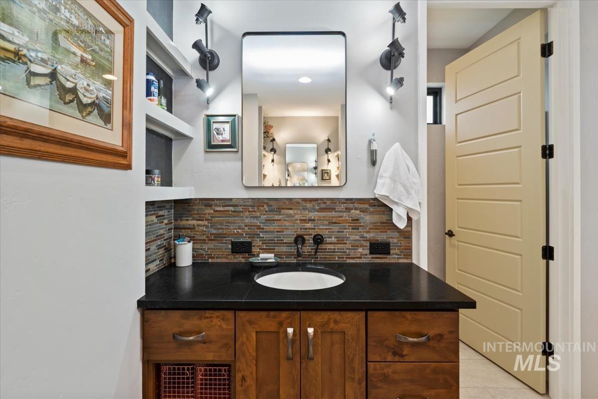 11326 W Rio Rd, Caldwell, Idaho 83607-4816, 3 Bedrooms, 3 Bathrooms, Residential For Sale, Price $1,265,000,MLS 98963390