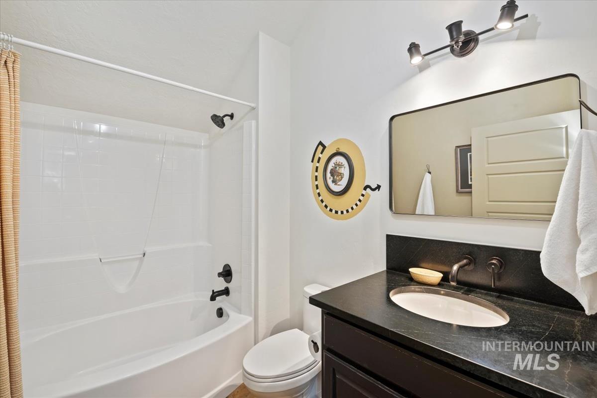 11326 W Rio Rd, Caldwell, Idaho 83607-4816, 3 Bedrooms, 3 Bathrooms, Residential For Sale, Price $1,265,000,MLS 98963390