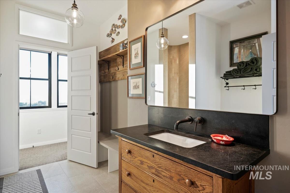 11326 W Rio Rd, Caldwell, Idaho 83607-4816, 3 Bedrooms, 3 Bathrooms, Residential For Sale, Price $1,265,000,MLS 98963390