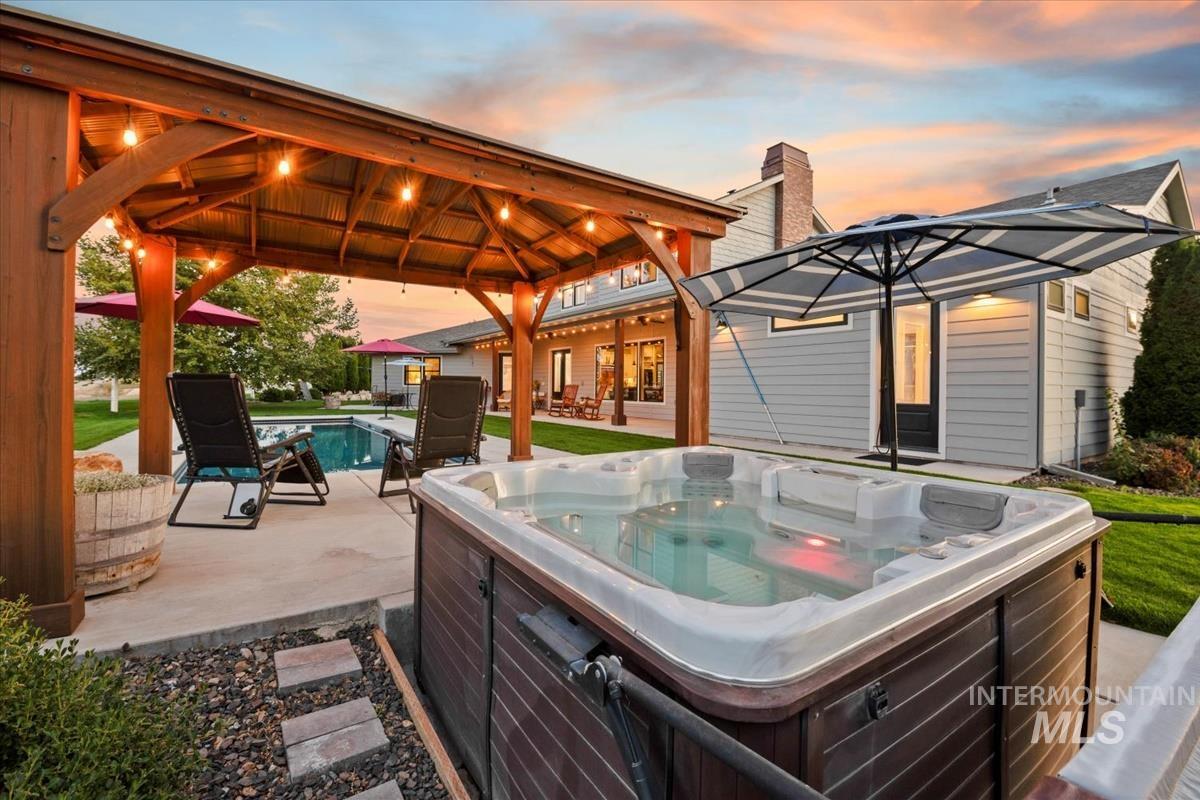 11326 W Rio Rd, Caldwell, Idaho 83607-4816, 3 Bedrooms, 3 Bathrooms, Residential For Sale, Price $1,265,000,MLS 98963390