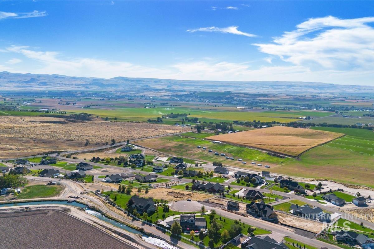 11326 W Rio Rd, Caldwell, Idaho 83607-4816, 3 Bedrooms, 3 Bathrooms, Residential For Sale, Price $1,265,000,MLS 98963390