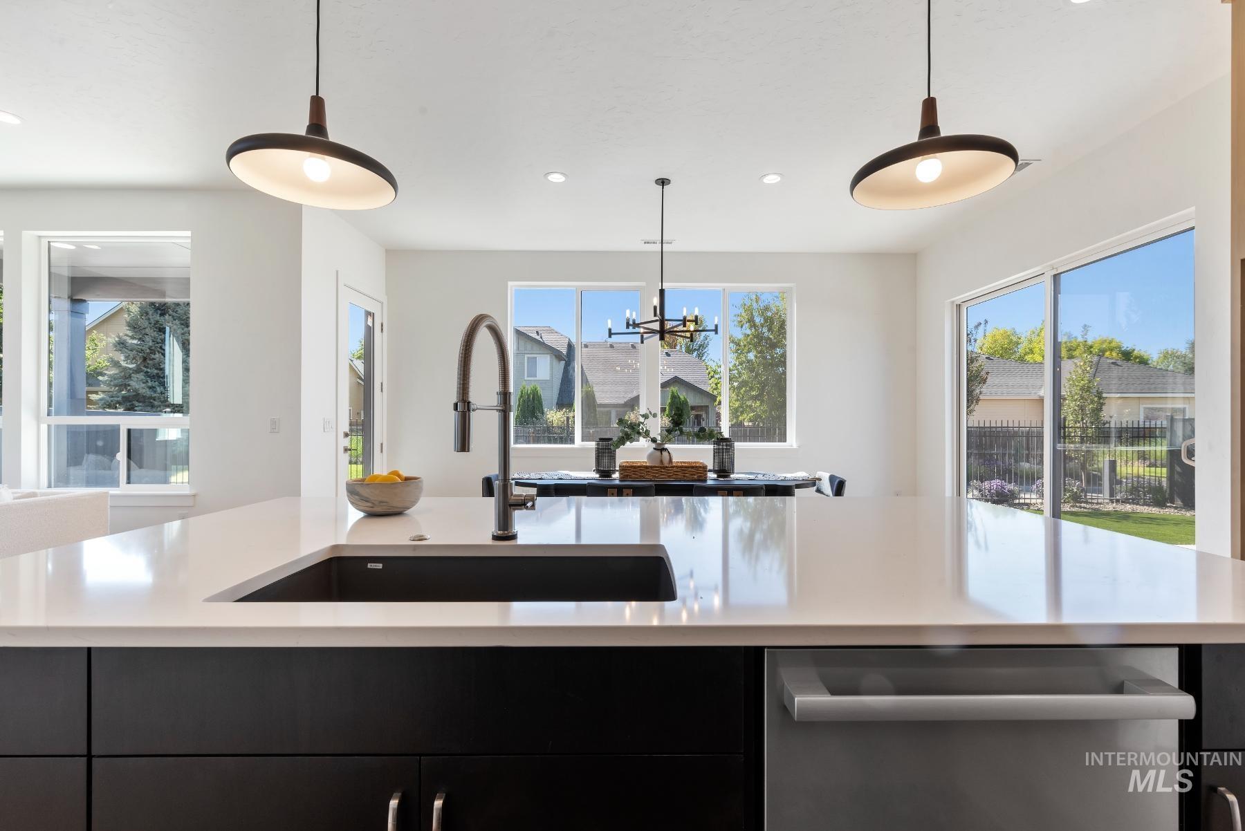 1319 W Malbar St., Meridian, Idaho 83646, 4 Bedrooms, 3 Bathrooms, Residential For Sale, Price $724,800,MLS 98963391