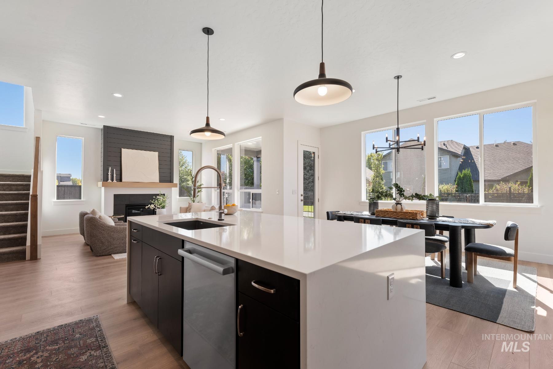 1319 W Malbar St., Meridian, Idaho 83646, 4 Bedrooms, 3 Bathrooms, Residential For Sale, Price $724,800,MLS 98963391