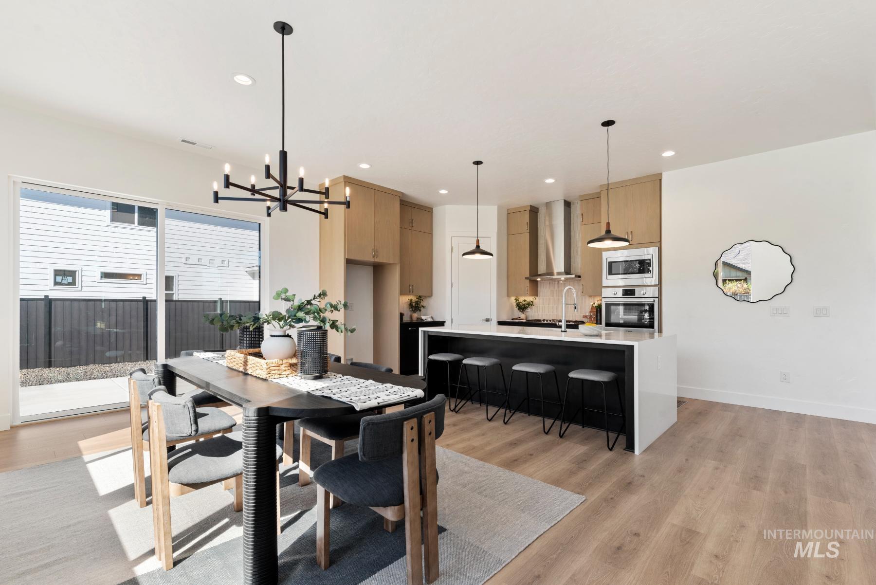 1319 W Malbar St., Meridian, Idaho 83646, 4 Bedrooms, 3 Bathrooms, Residential For Sale, Price $724,800,MLS 98963391