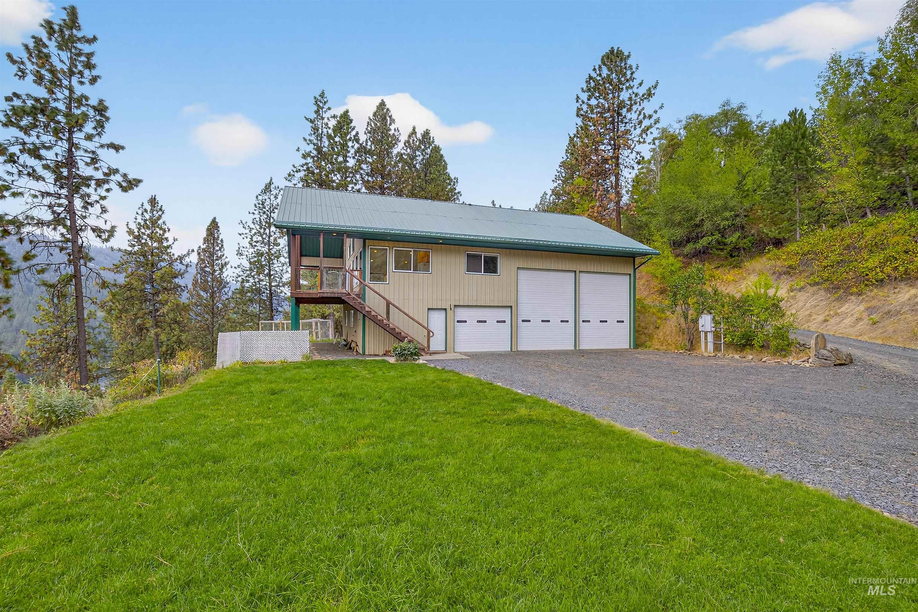 283 Quail Dr, Ahsahka, Idaho 83520, 2 Bedrooms, 2 Bathrooms, Residential For Sale, Price $599,000,MLS 98963401